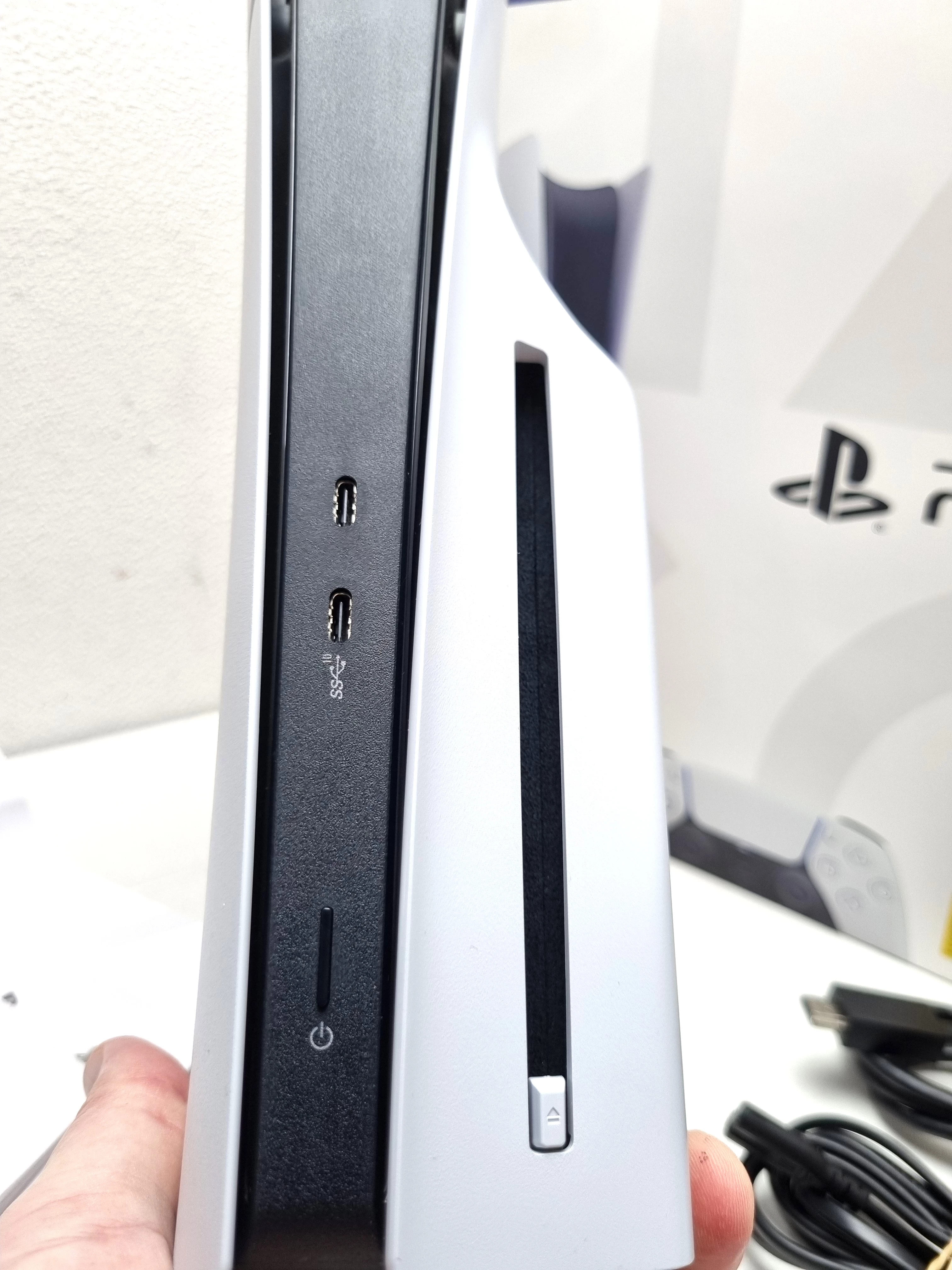 konsola-ps5-slim-1tb-pad-komplet-certyfikaty-zgodnosci-218669-1