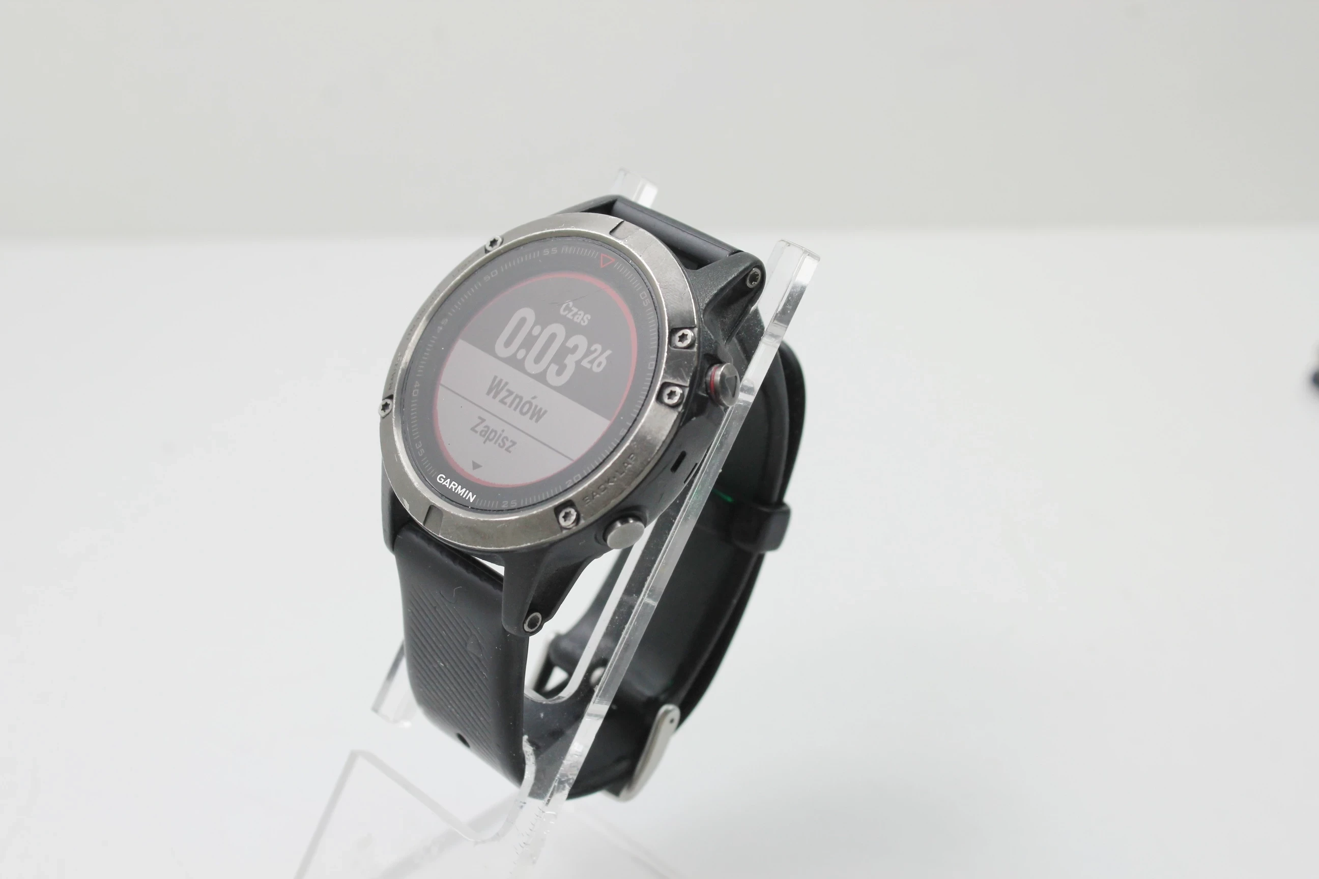 smartwatch-garmin-fenix-5-stan-11323-2