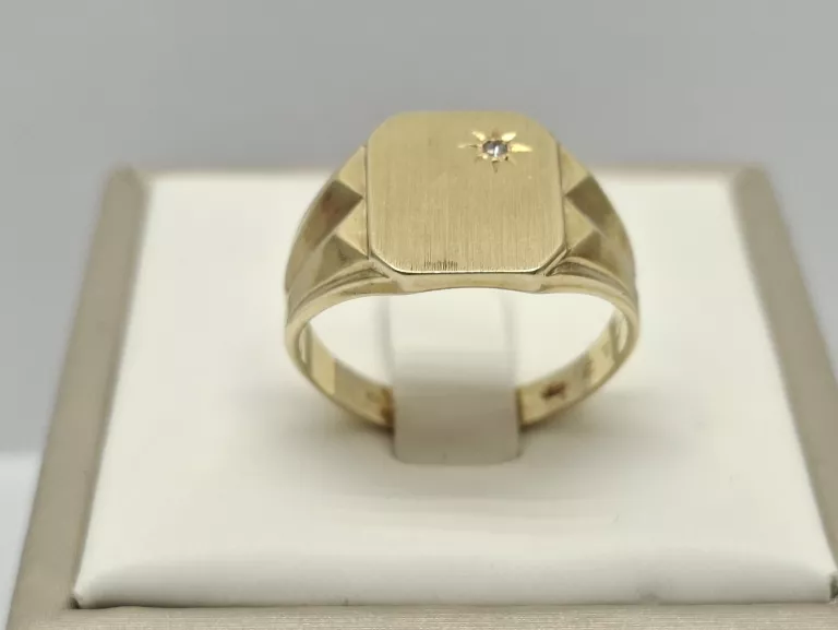 klasyczny-zloty-sygnet-z-brylancikiem-585-322g-r19-rozmiarsrednica-wew-mm-372-19