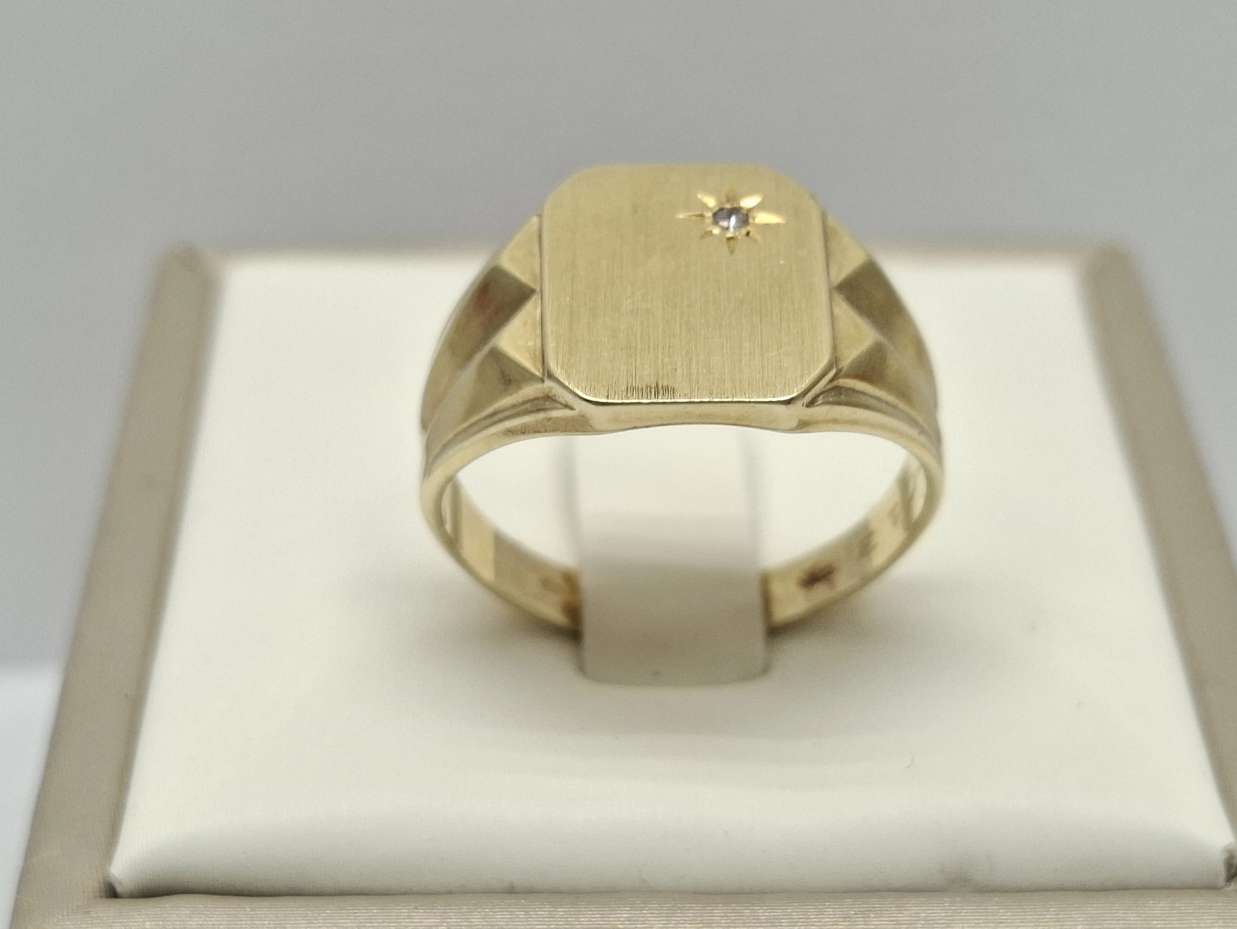 klasyczny-zloty-sygnet-z-brylancikiem-585-322g-r19-rozmiarsrednica-wew-mm-372-19