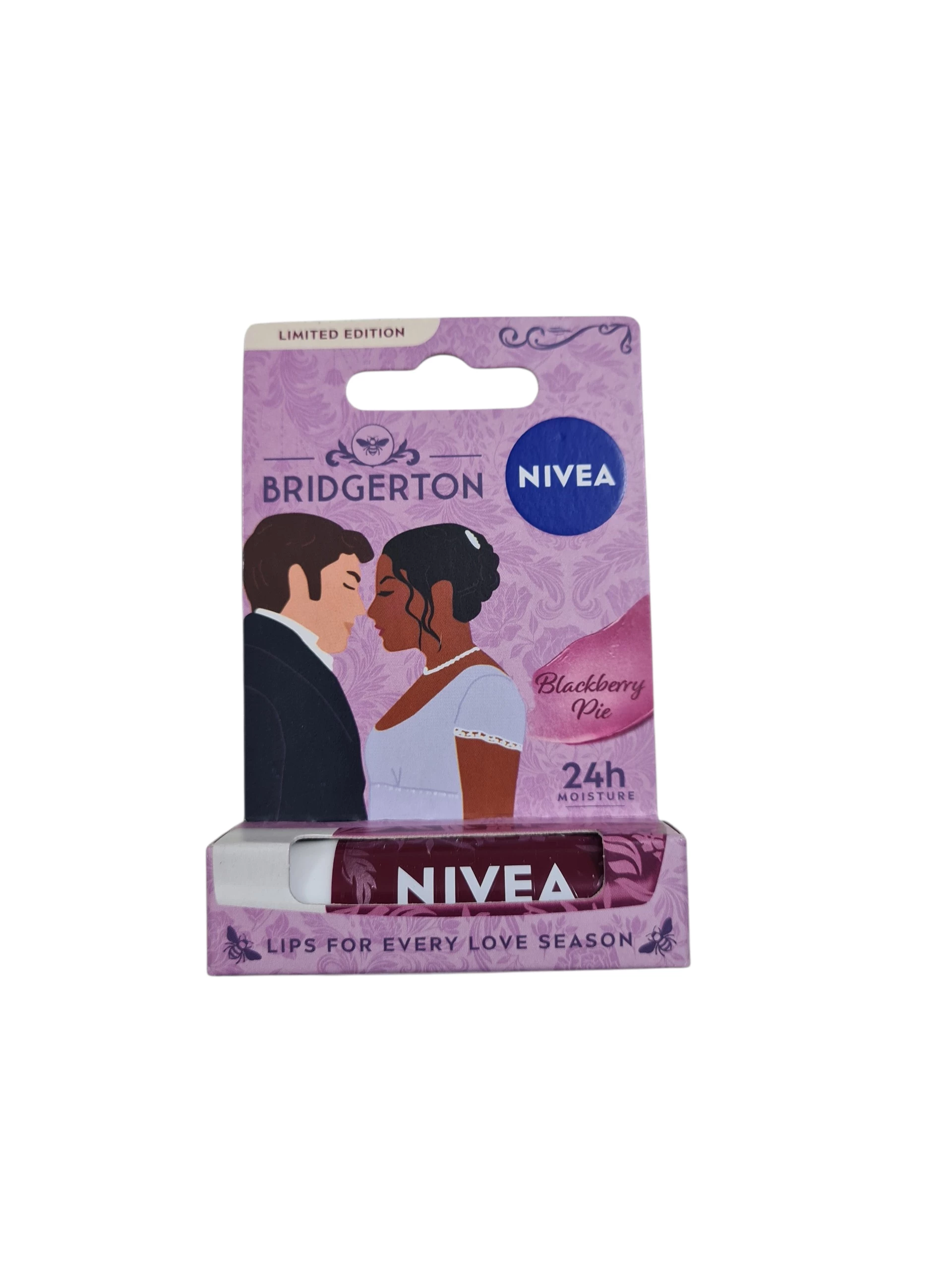 nivea-bridgerton-edition-blueberry-pie-pielegnujaca-pomadka-do-ust-24h-48-radna-1-wolow-gracja