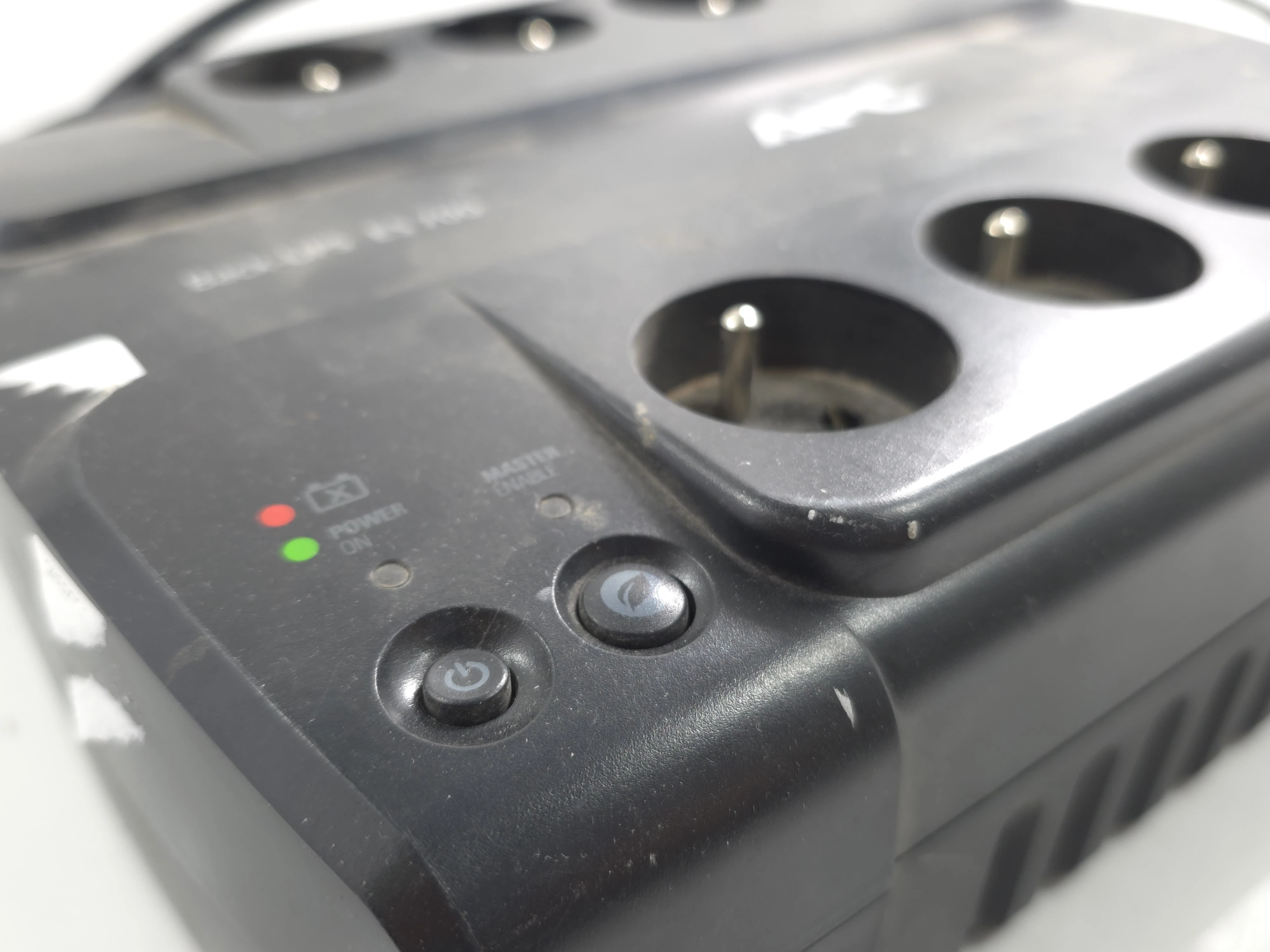 zasilacz-ups-apc-es-700-ean-gtin-731304271734