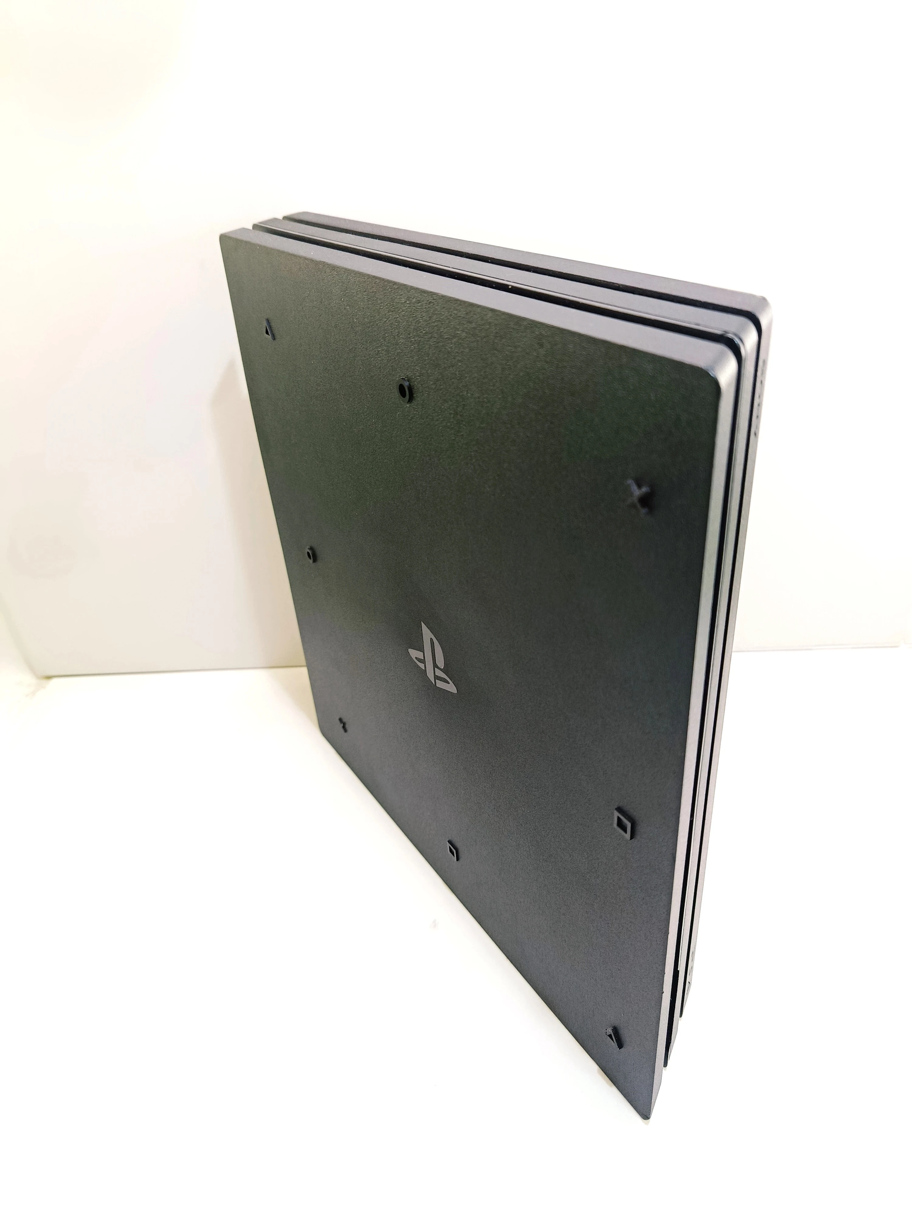 konsola-ps4-pro-1tb-cuh-7216b-pad-stan-11323-2