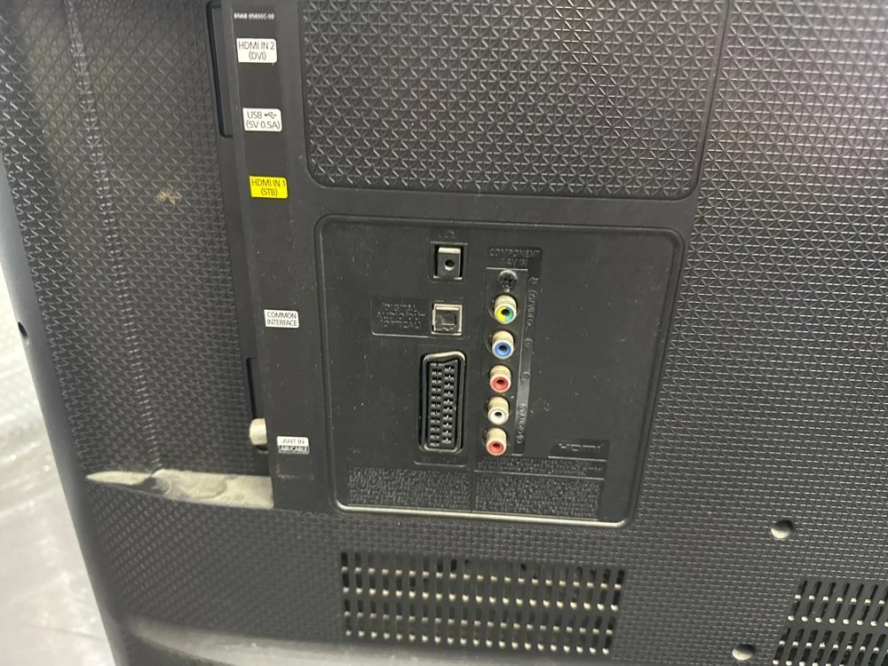 telewizor-led-samsung-ue40j5100aw-40-full-hd-czarny-kod-producenta-ue40j5100aw