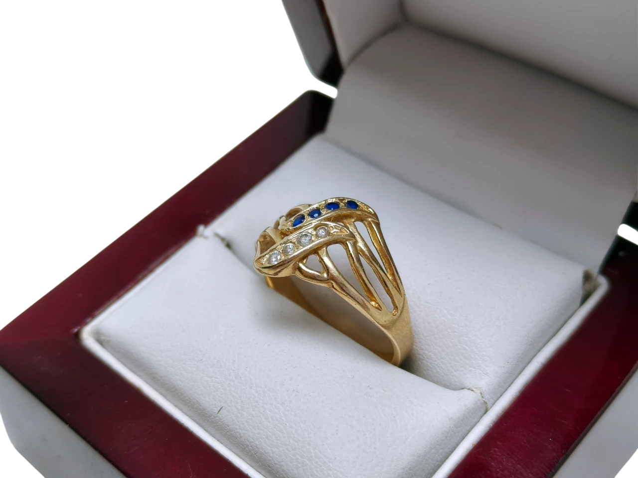 wyrob-jubilerski-uzywany-zloty-pierscionek-material-15835-2