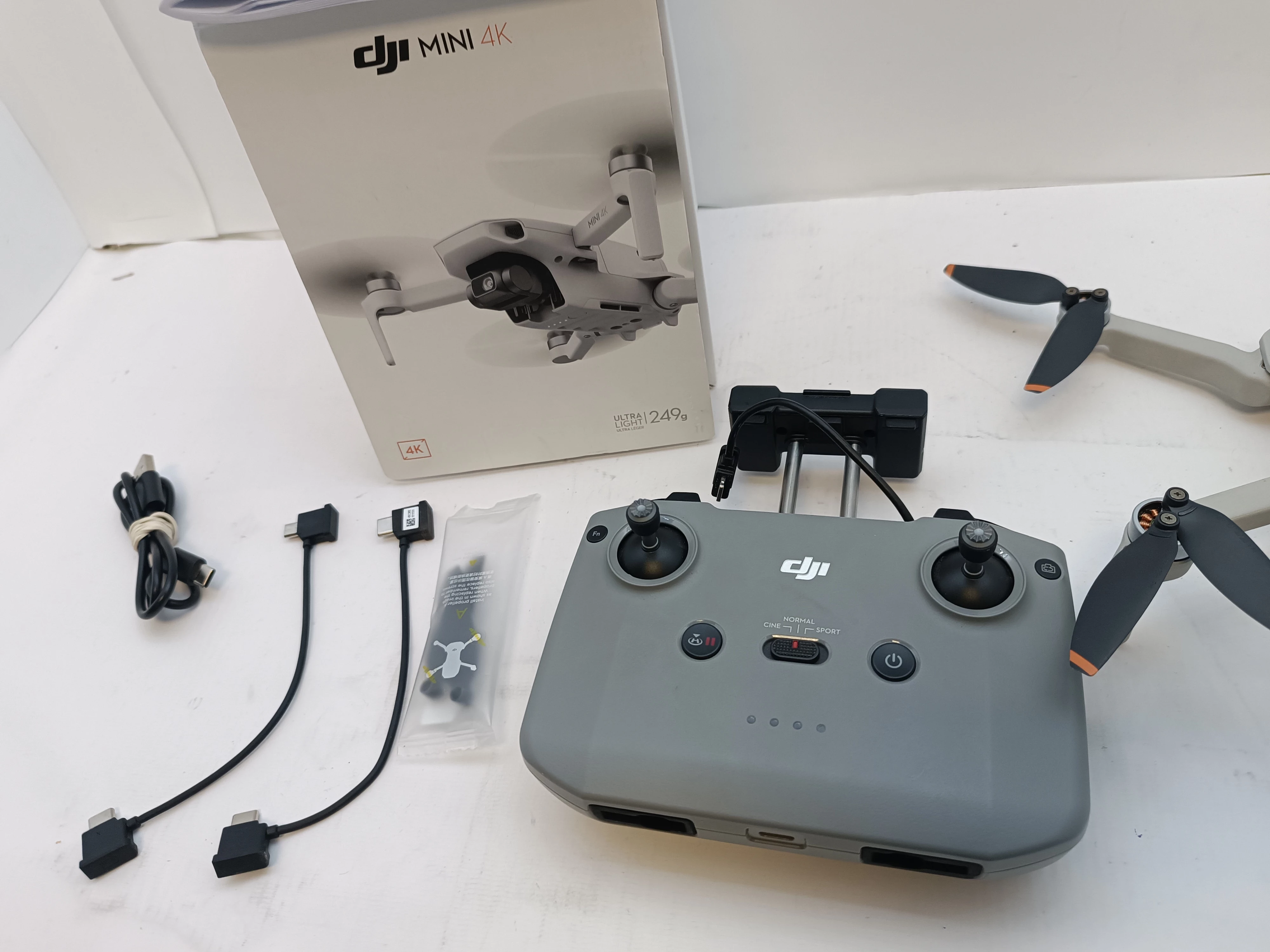 dron-dji-mini-2-se-komplet-ean-gtin-5905255797239