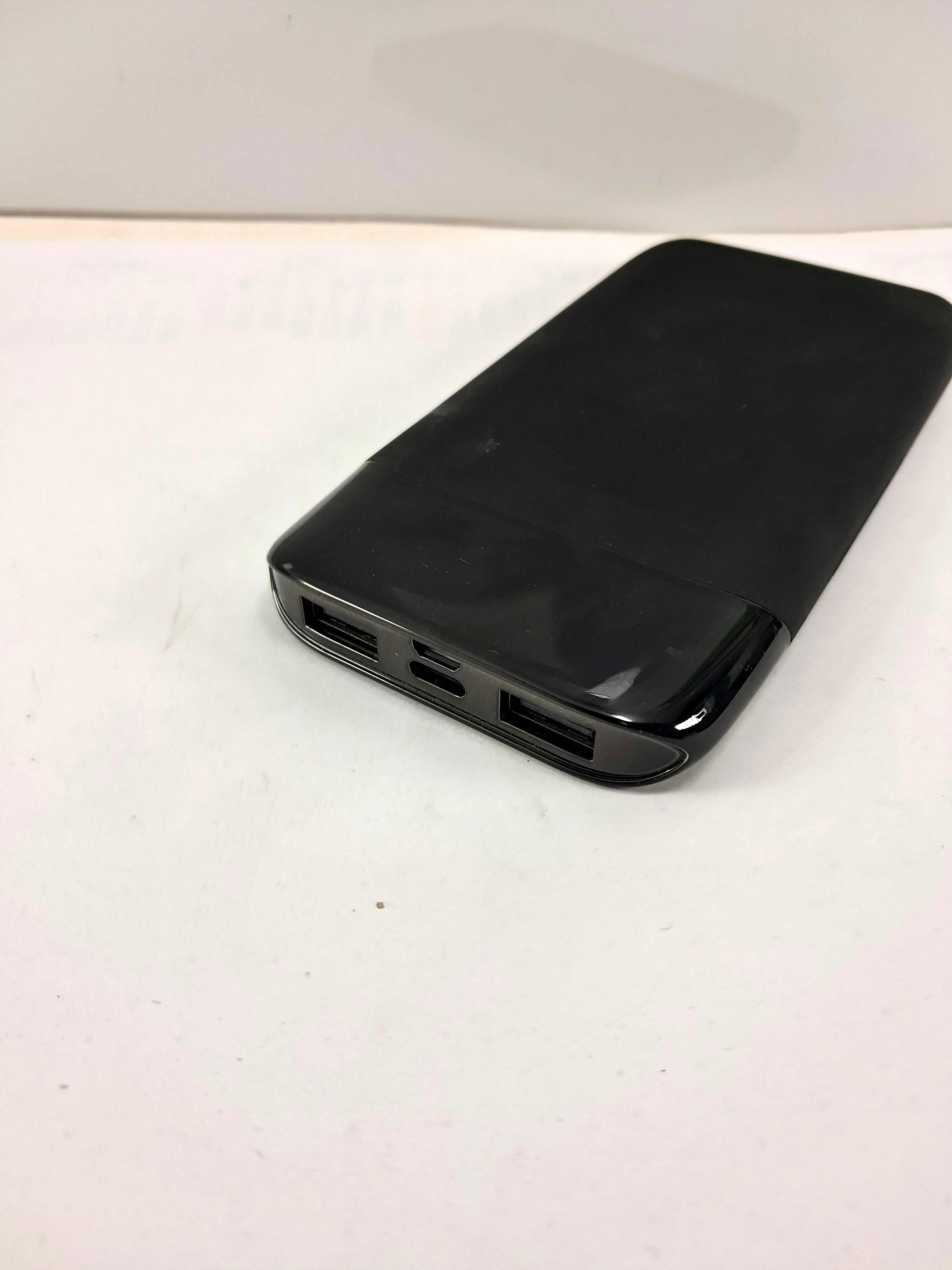 powerbank-8000-mah-zwejsciem-lightning-stan-11323-2