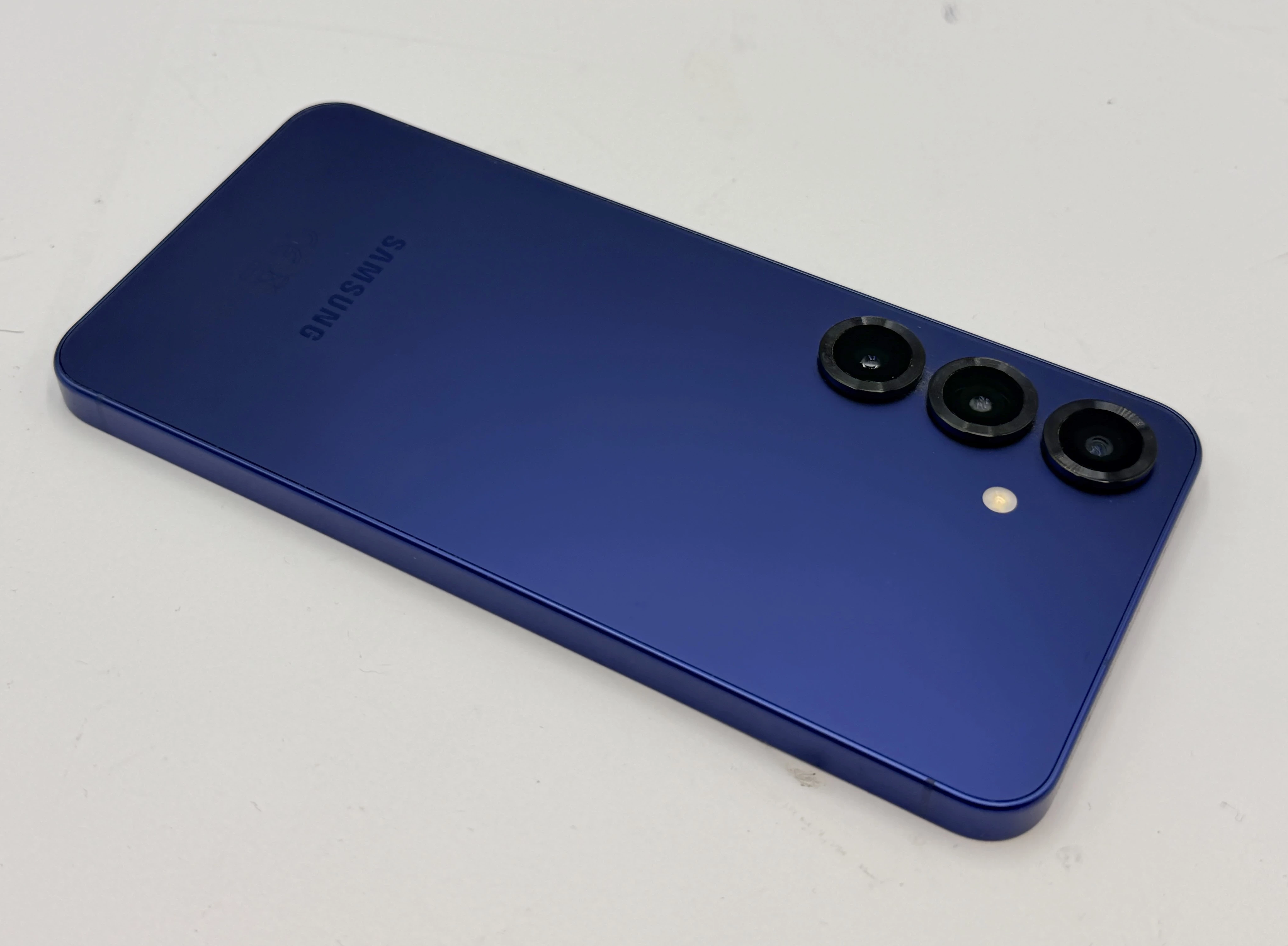 telefon-samsung-galaxy-s25-12128gb-typ-202685-212929