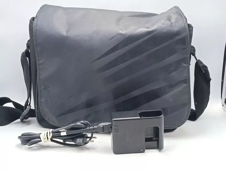 body-nikon-d7500-przebieg-2450-zdjec-ean-gtin-018208953479