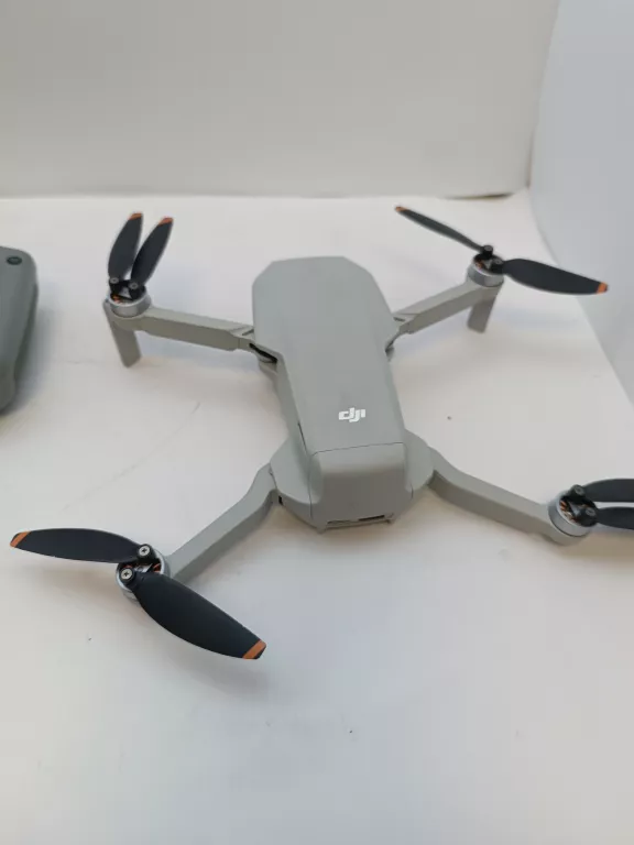 dron-dji-mini-2-se-komplet-stan-zlozenia-384-3