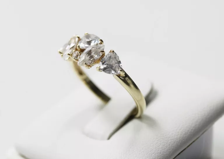 zloty-pierscionek-cyrkonie-585-345g-r16-material-15835-2