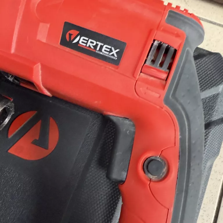 mlotowiertarka-vertex-vmw900-red-900w-komplet-maksymalna-moc-90000