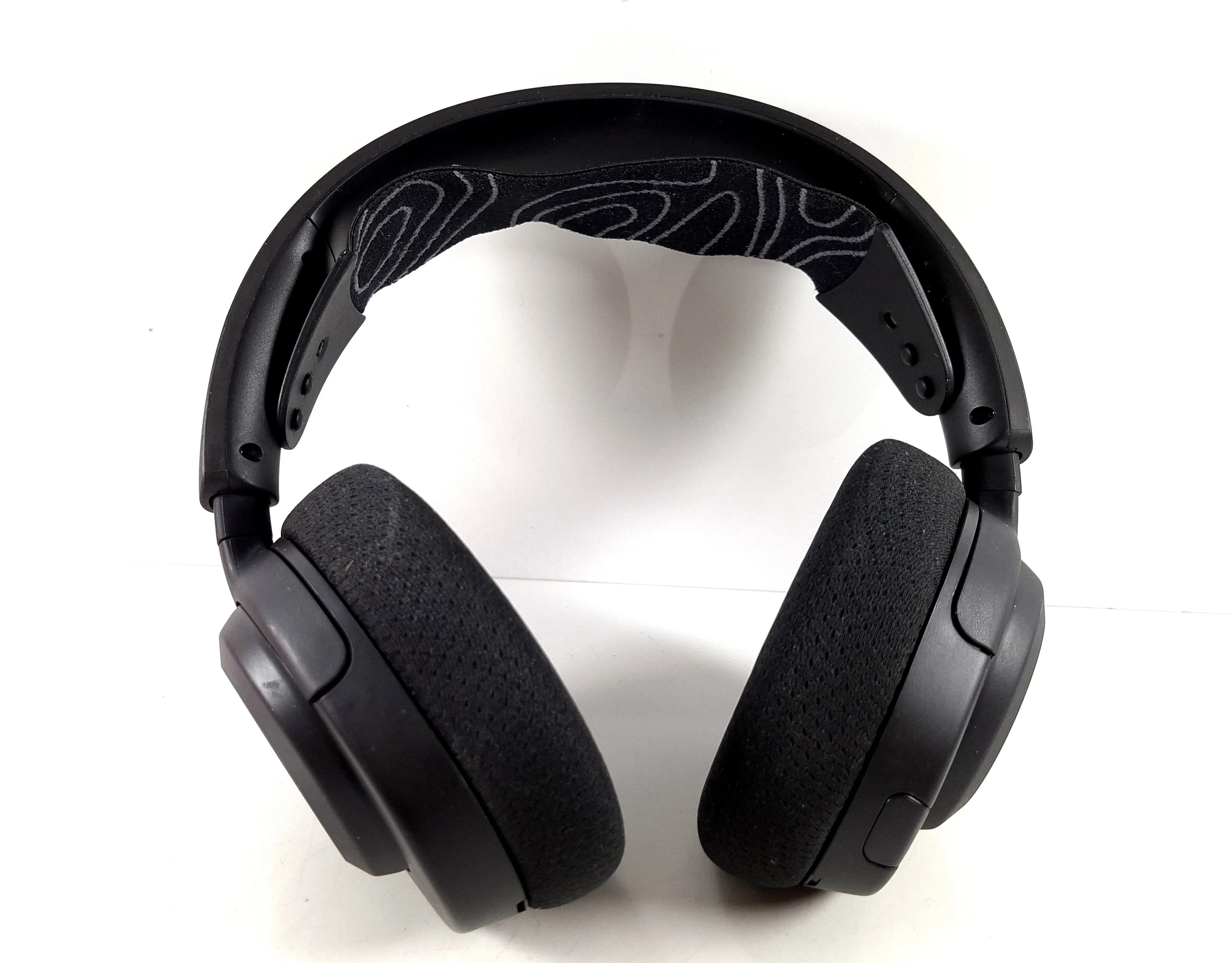 sluchawki-gamingowe-steelseries-arctis-nova-5-wireless-opakowanie-kod-producenta-sluchawki-gamingowe-steelseries