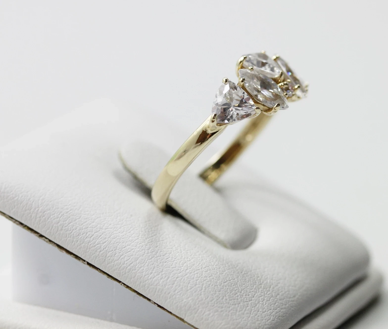 zloty-pierscionek-cyrkonie-585-345g-r16-rodzaj-2205-2