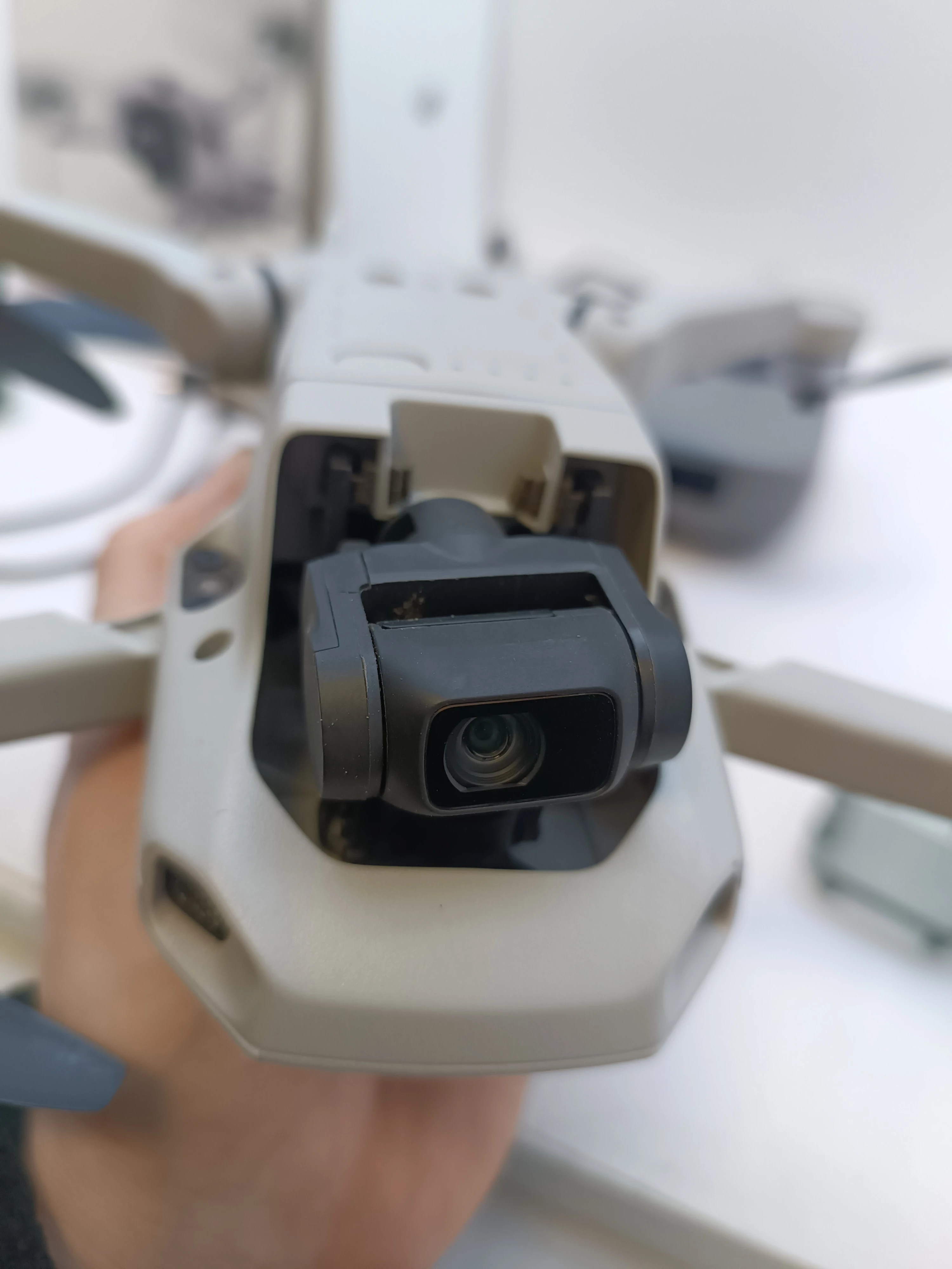 dron-dji-mini-2-se-komplet-kamera-129405-1