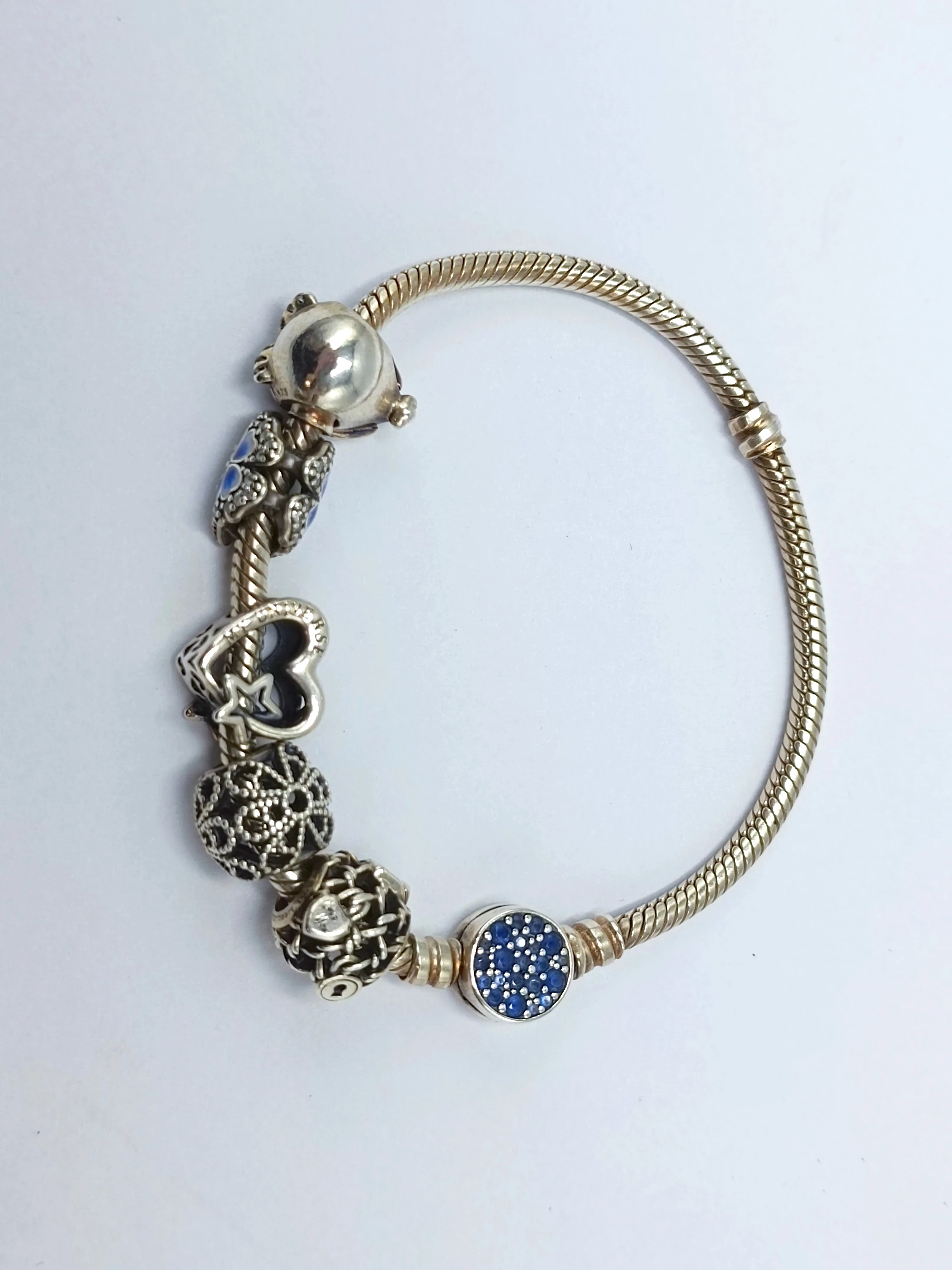 bransoletka-pandora-5-charms-kamien-17088-524288