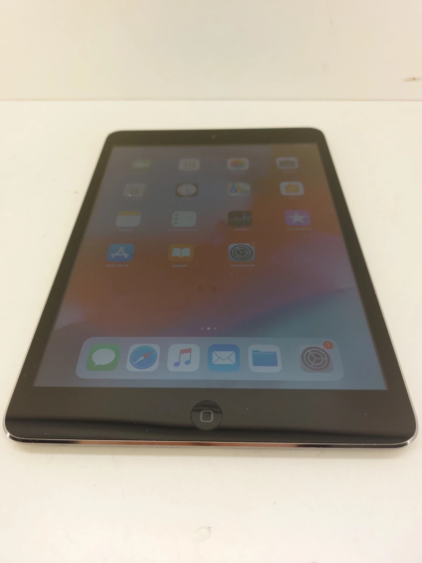 tablet-apple-ipad-mini-2nd-gen-79-1-gb-16-gb-szary-extra-stan-kod-producenta-a1489