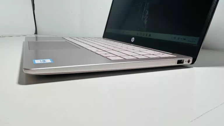 laptop-hp-14-ep2011-14-n150-4gb-ddr4-128gb-usf-hd-tranquil-pink-win11-kod-producenta-b5vu3ua-intel-n4gb128gb-ufswin-11