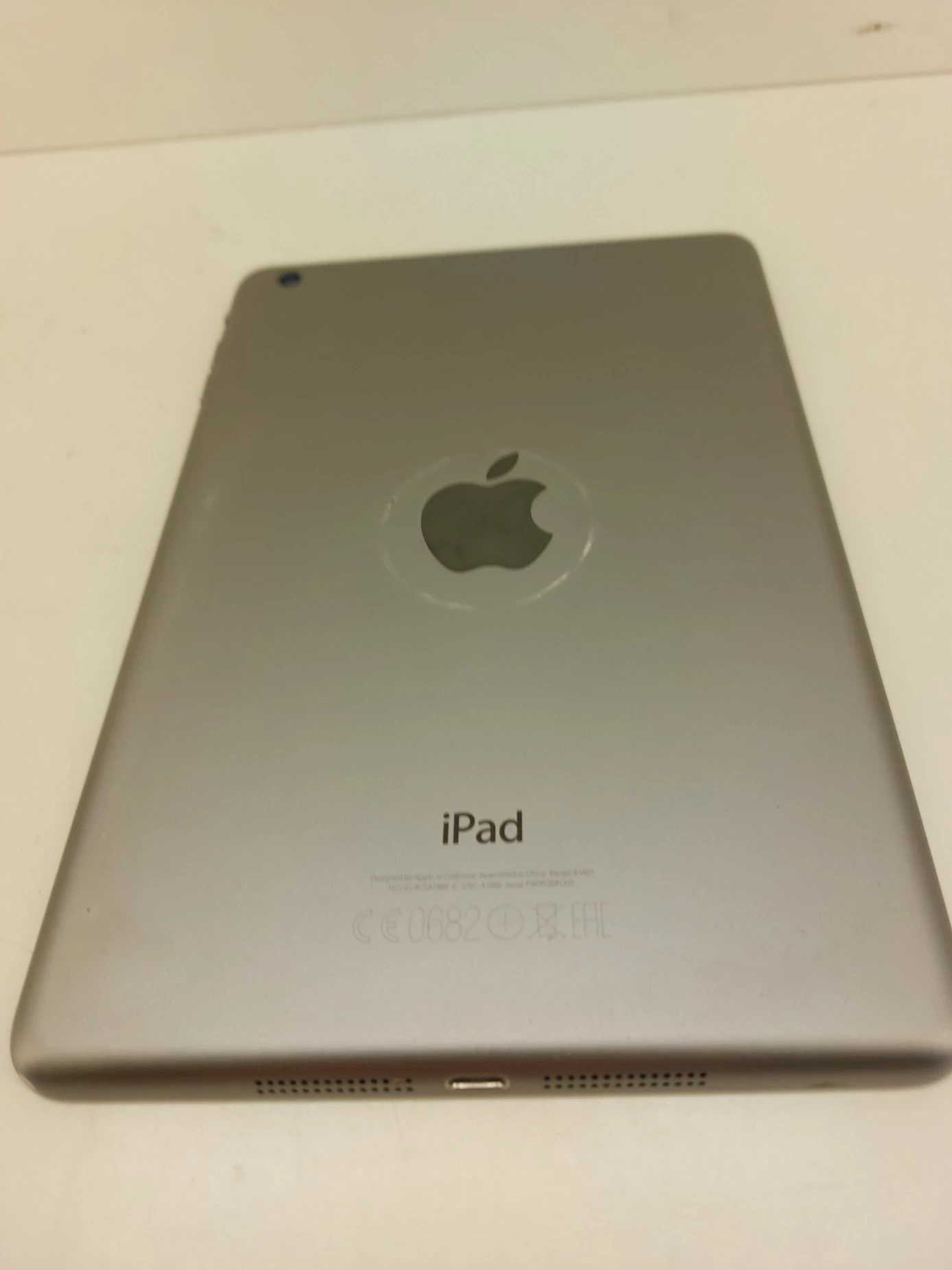 tablet-apple-ipad-mini-2nd-gen-79-1-gb-16-gb-szary-extra-stan-transmisja-danych-217-1024