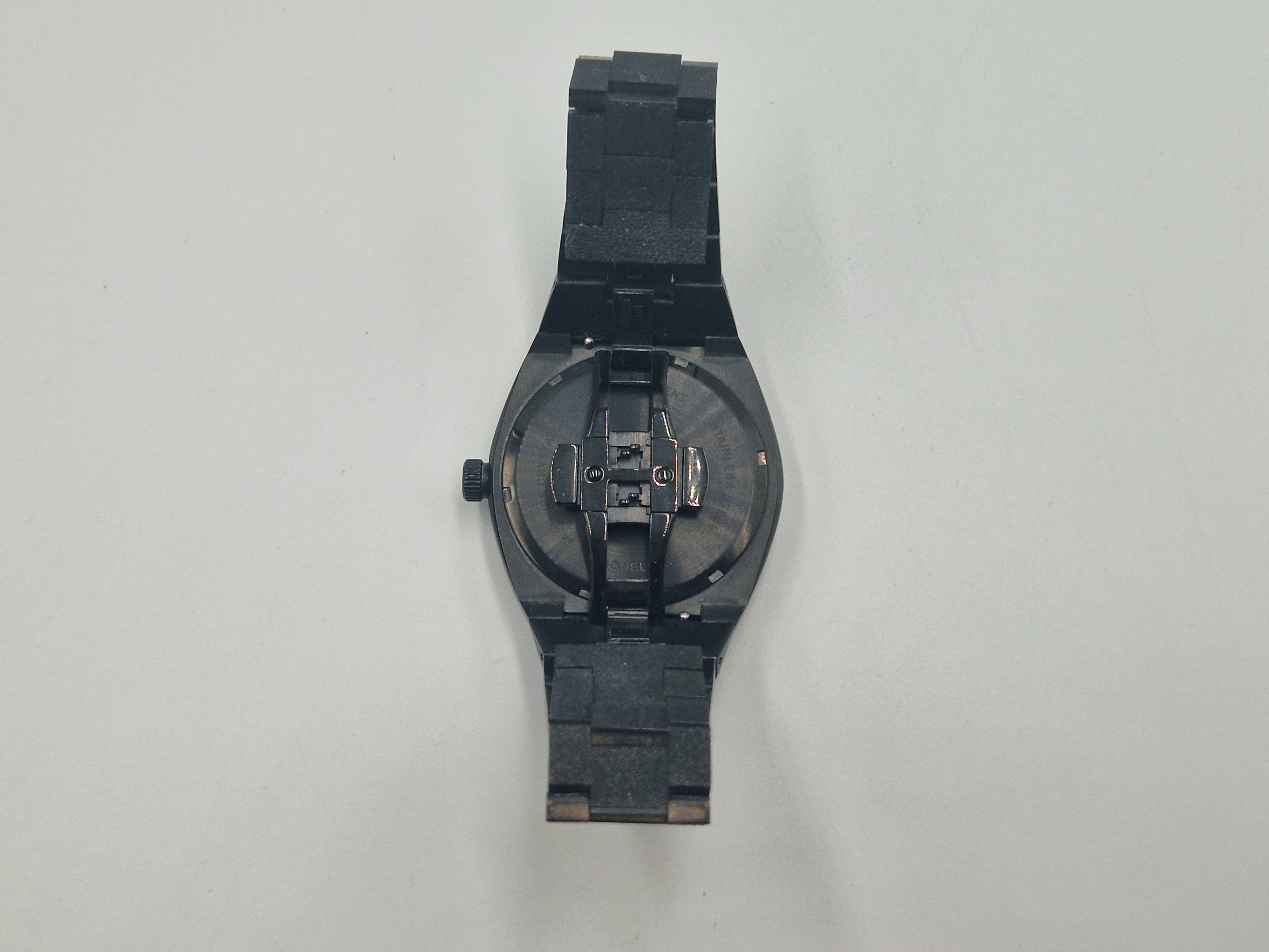 zegarek-paul-rich-frosted-star-dust-arctic-waffle-black-mechanizm-18738-1