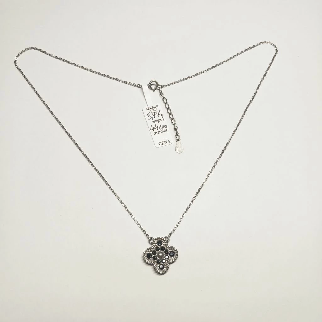 srebrny-naszyjnik-celebrytka-proby-925-wisiorek-z-czarnymi-kamieniami-stan-11323-2