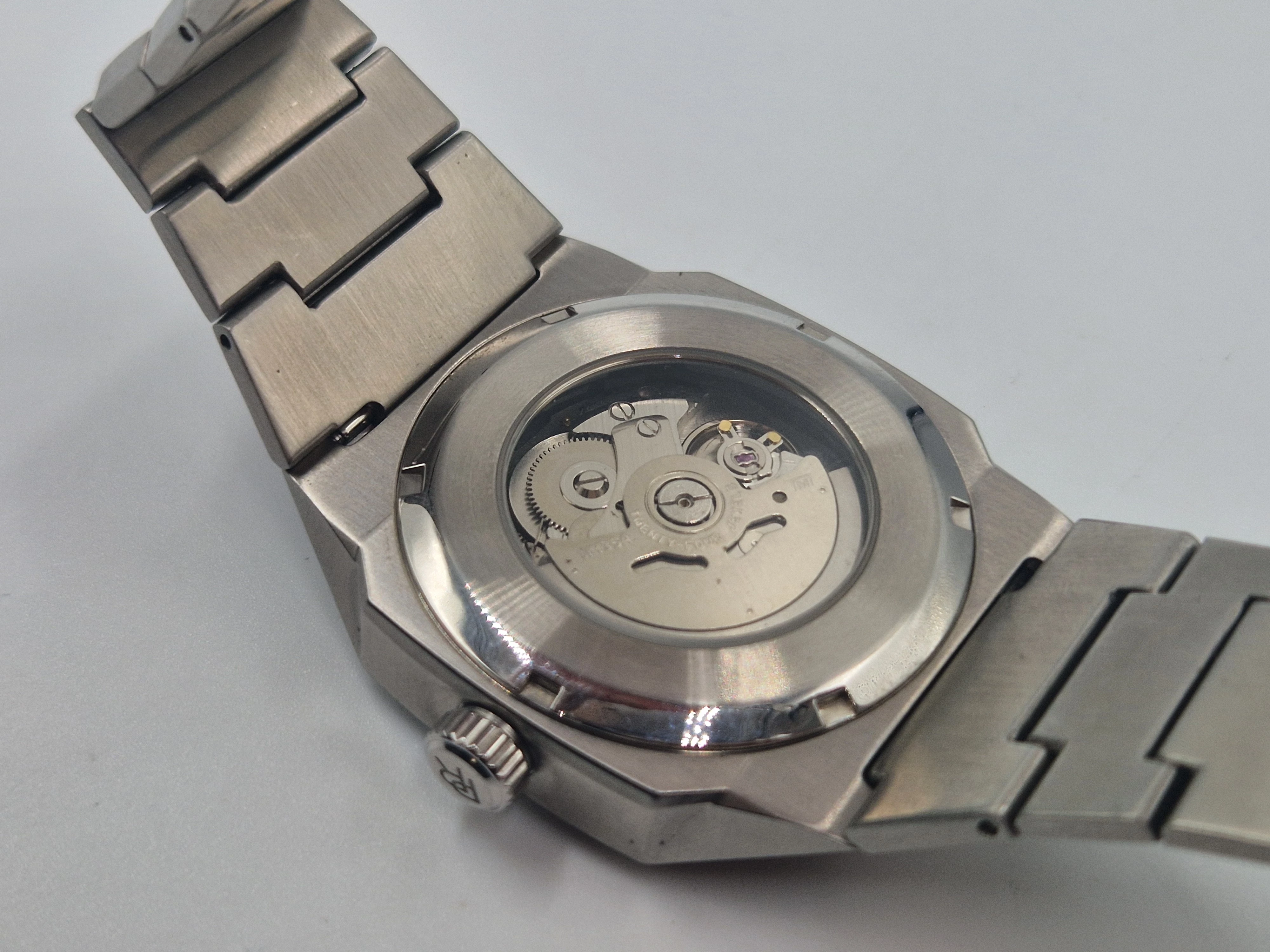 zegarek-paul-rich-elements-black-blizzard-steel-ele05-mechanizm-18738-4