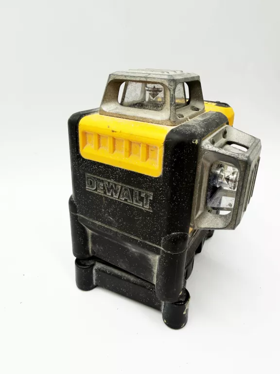 laser-krzyzowy-dewalt-dce0811g-2-baterie-ladowarka-walizka-maksymalny-zasieg-pracy-20