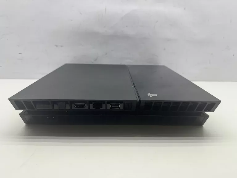 konsola-playstation-4-pro-1-tb-kod-producenta-cuh-7016b