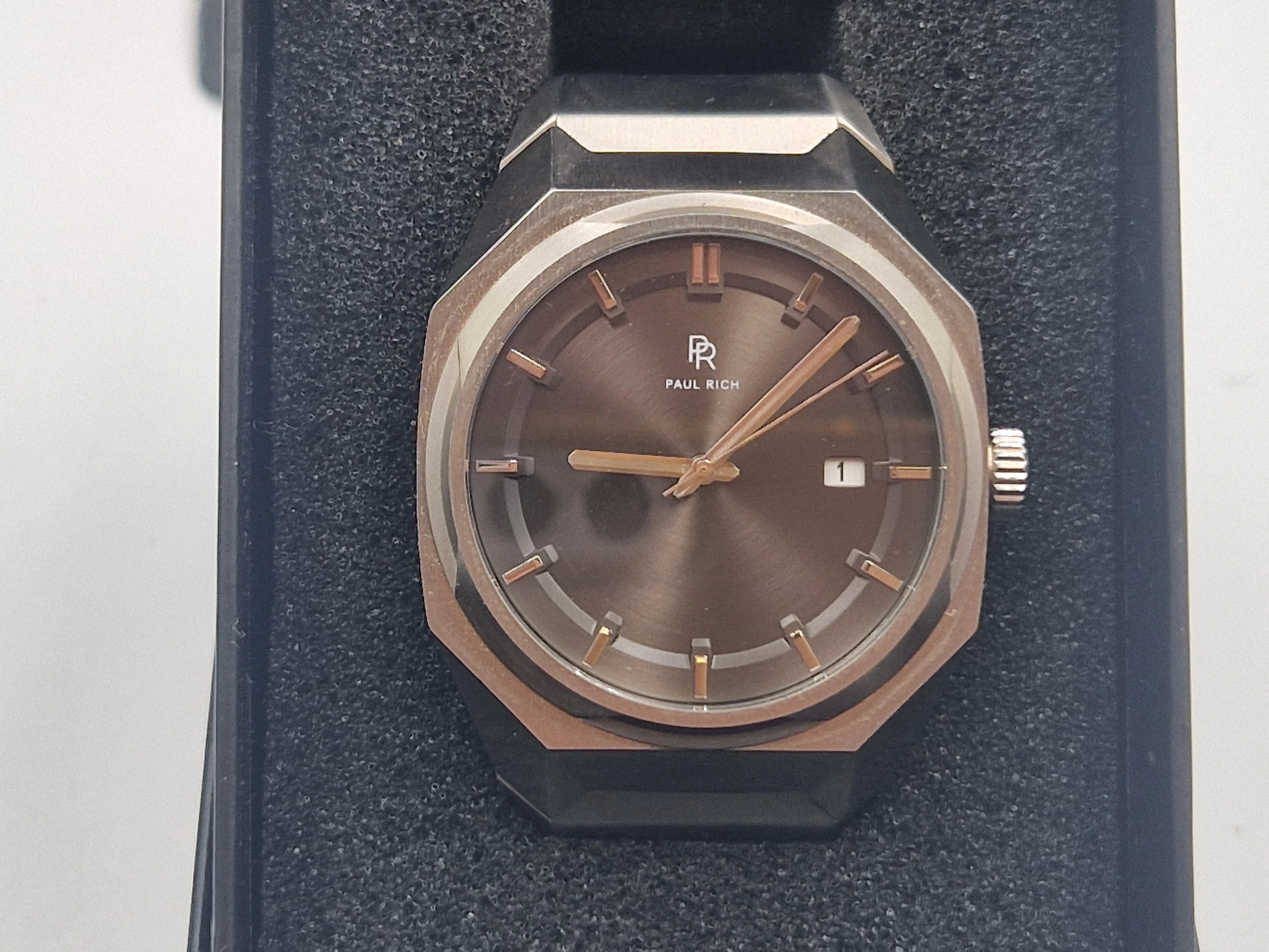 zegarek-paul-rich-elements-black-blizzard-steel-ele05-material-paska-129219-8