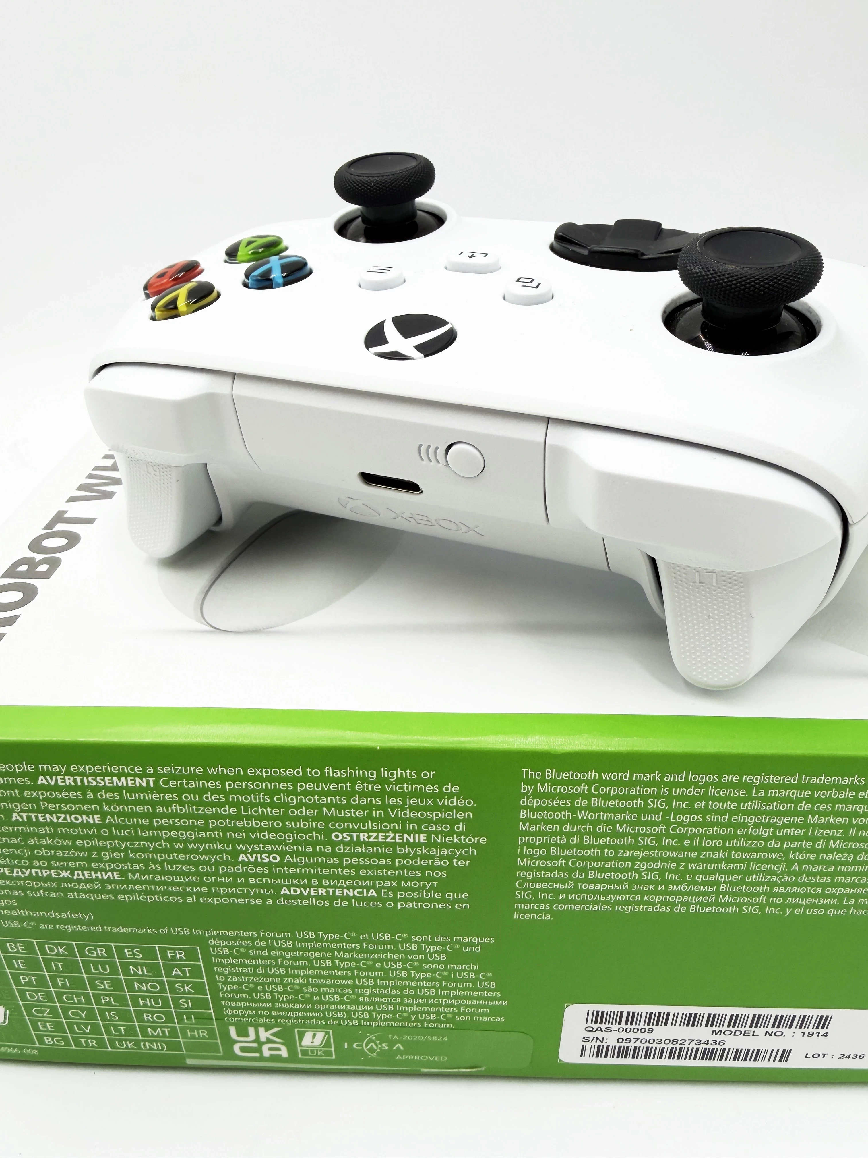 pad-do-xbox-one-pudelko-stan-11323-2