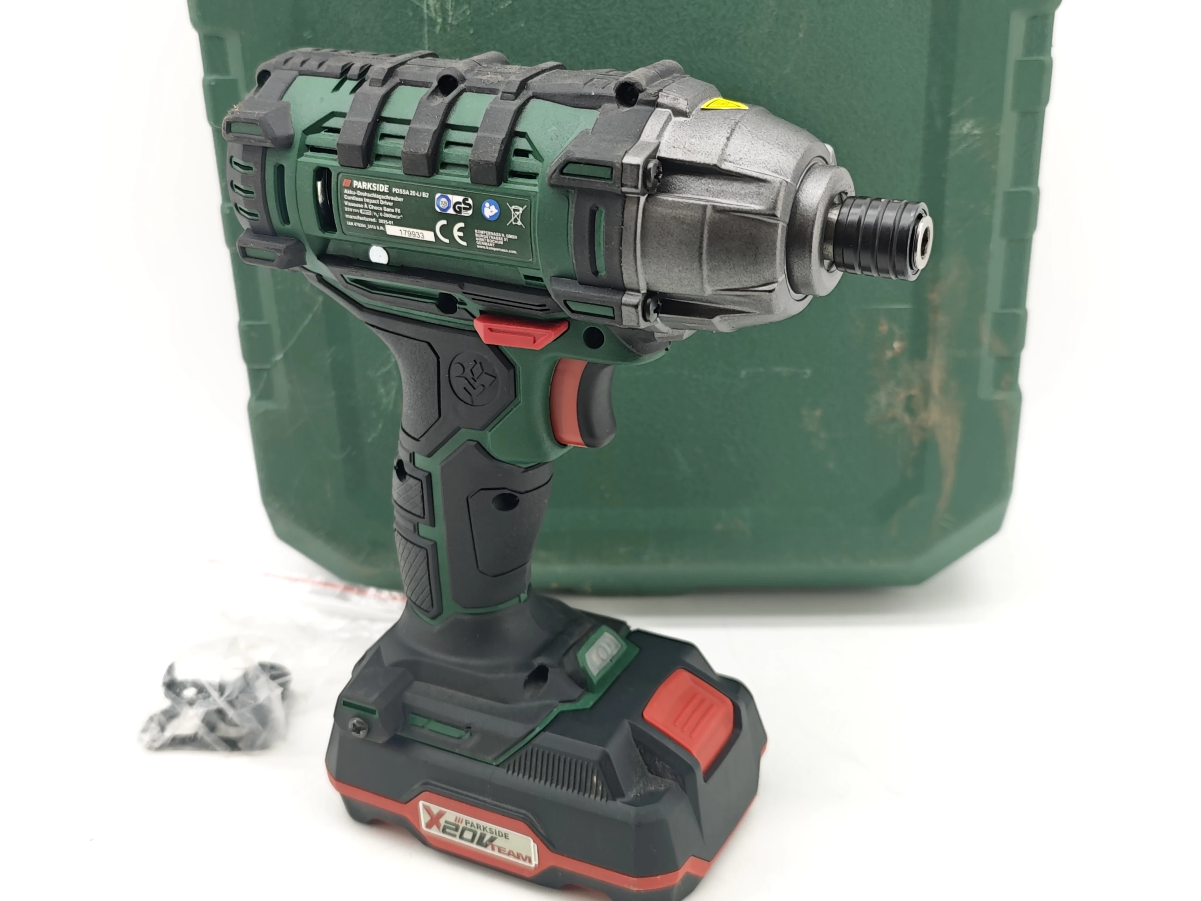 klucz-udarowy-parkside-pdssa-20-li-b2-walizka-aku-stan-11323-2