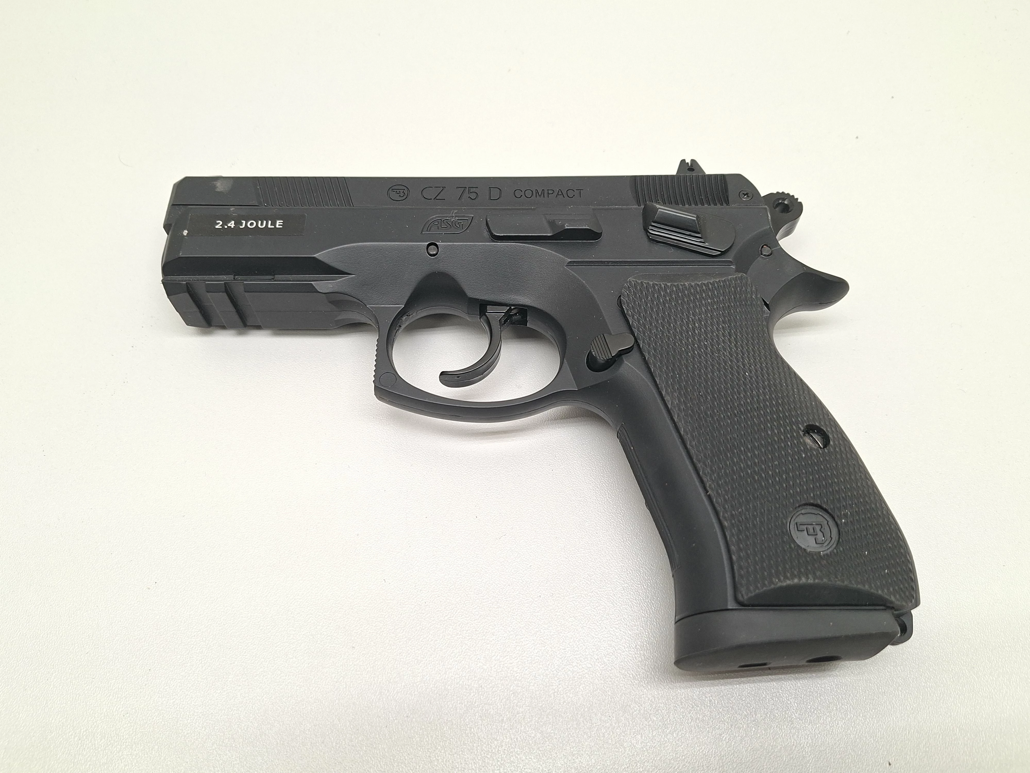 wiatrowka-cz-75d-pudelko-gwarancja-stan-11323-2