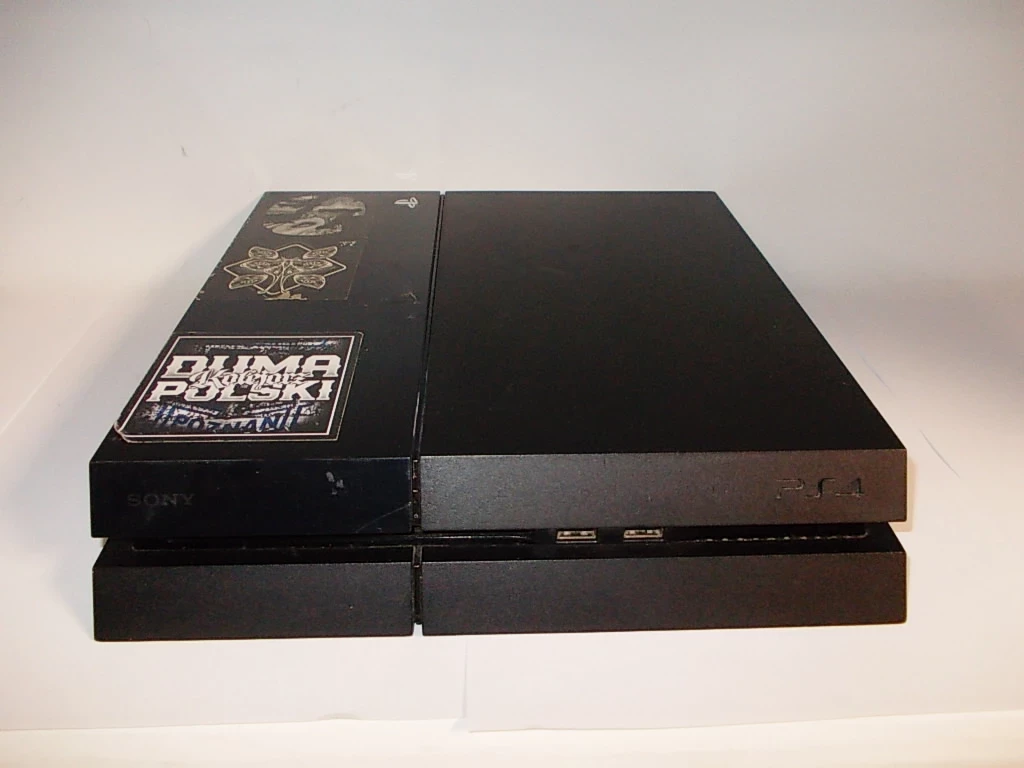 konsola-ps4-classic-500gb-2x-pad-stan-11323-2