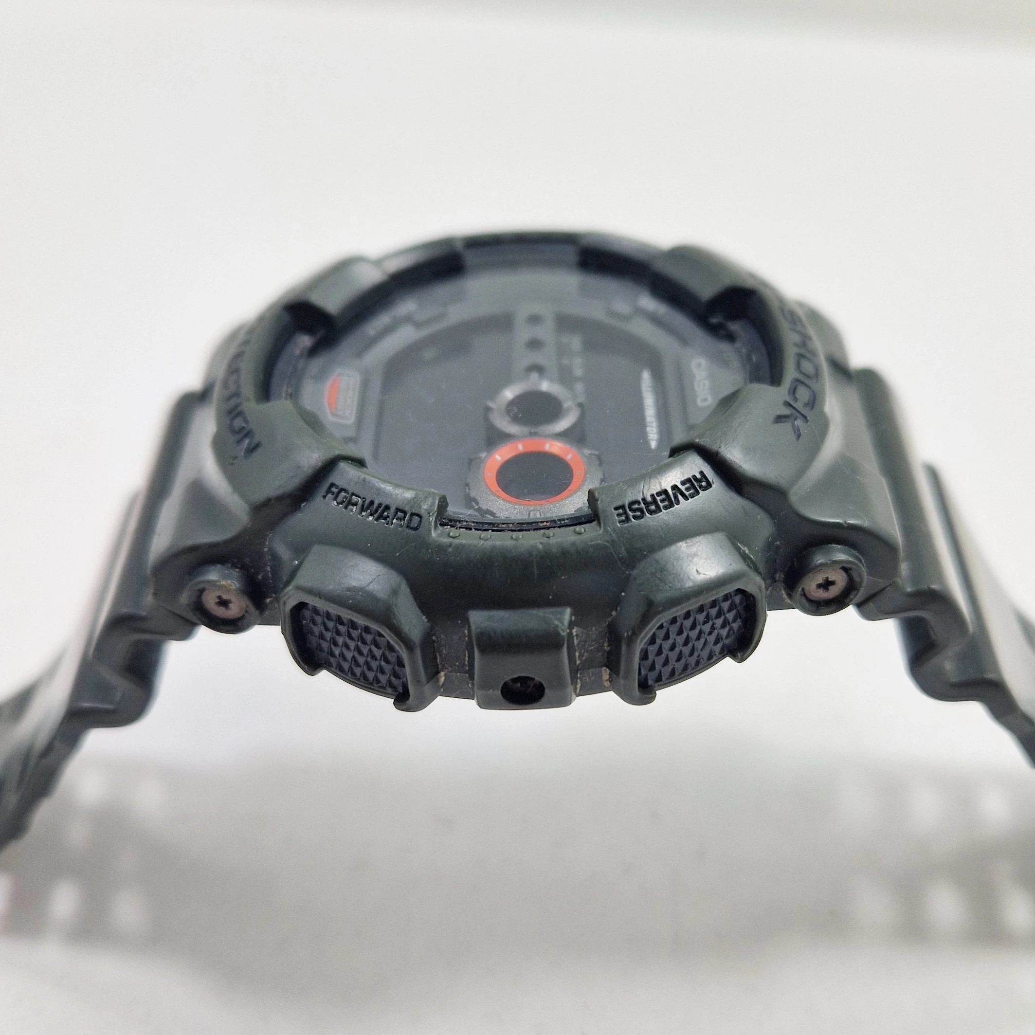 zegarek-casio-g-shock-gd-100ms-zielony-material-paska-129219-10