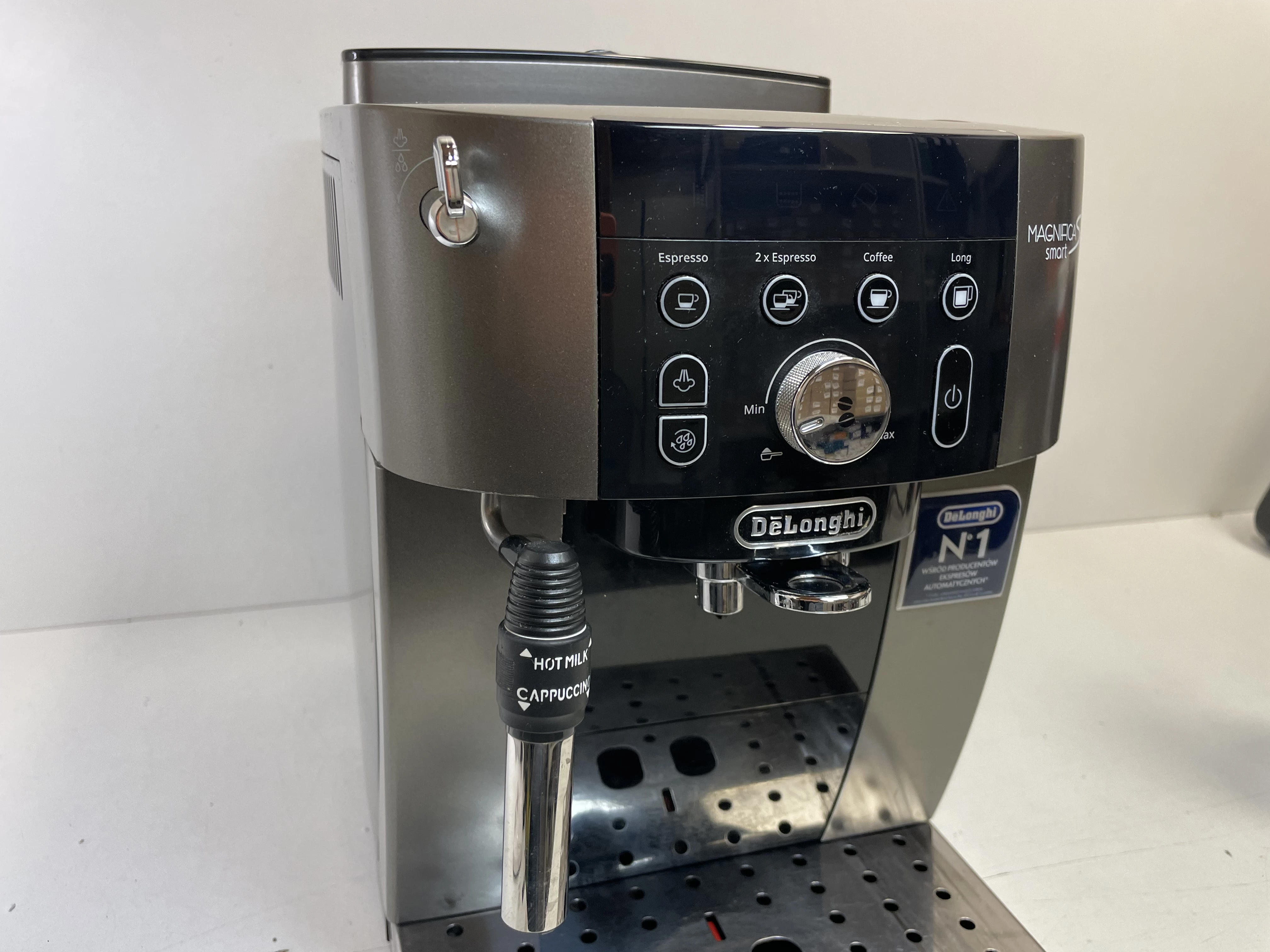 ekspres-delonghi-magnifica-s-smart-ecam-25033tb-kolor-dominujacy-129357-3