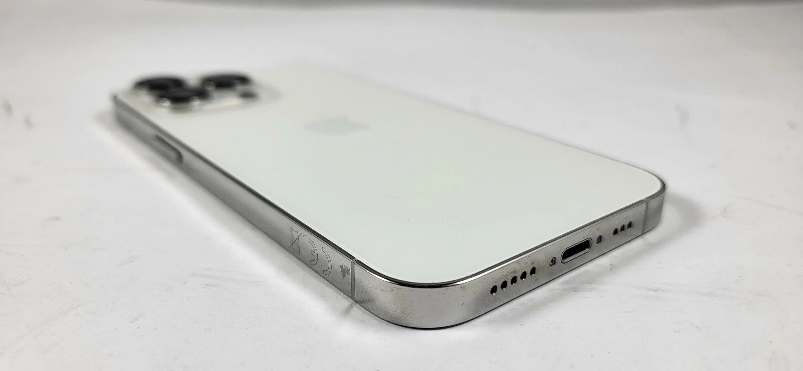 apple-iphone-13-pro-256gb-pudelko-bateria-82-ladny-model-telefonu-246737-974835