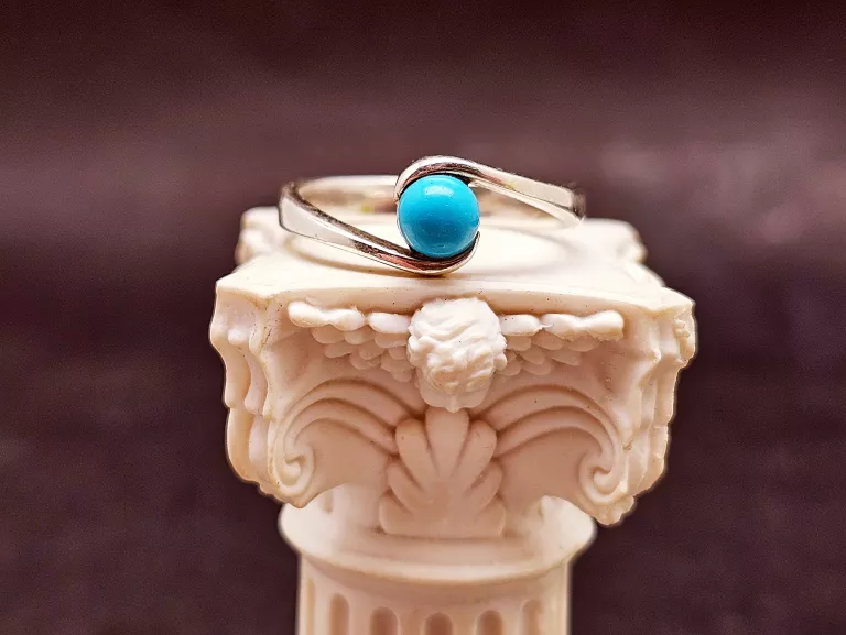 srebrny-pierscionek-z-niebieskim-oczkiem-925-378g-rozmiarsrednica-wew-mm-372-19