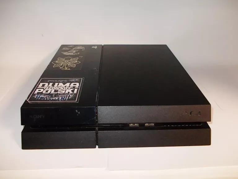 konsola-ps4-classic-500gb-2x-pad-stan-11323-2