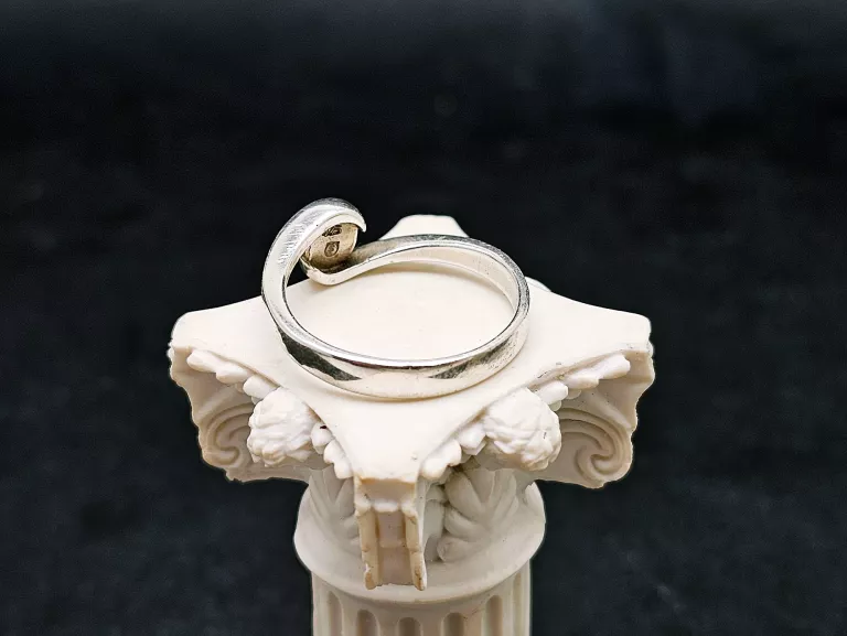 srebrny-pierscionek-z-niebieskim-oczkiem-925-378g-material-15835-4