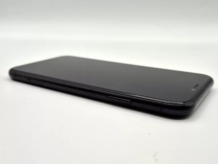apple-iphone-xr-128gb-81-przekatna-ekranu-610
