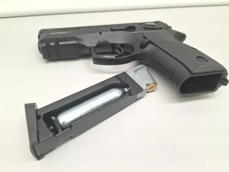 wiatrowka-cz-75d-pudelko-gwarancja-maksymalna-energia-kinetyczna-10