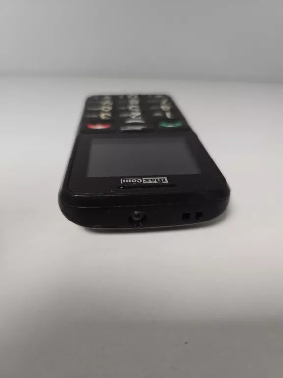 telefon-dla-seniora-maxcom-mm432bb-kod-producenta-mm432bb
