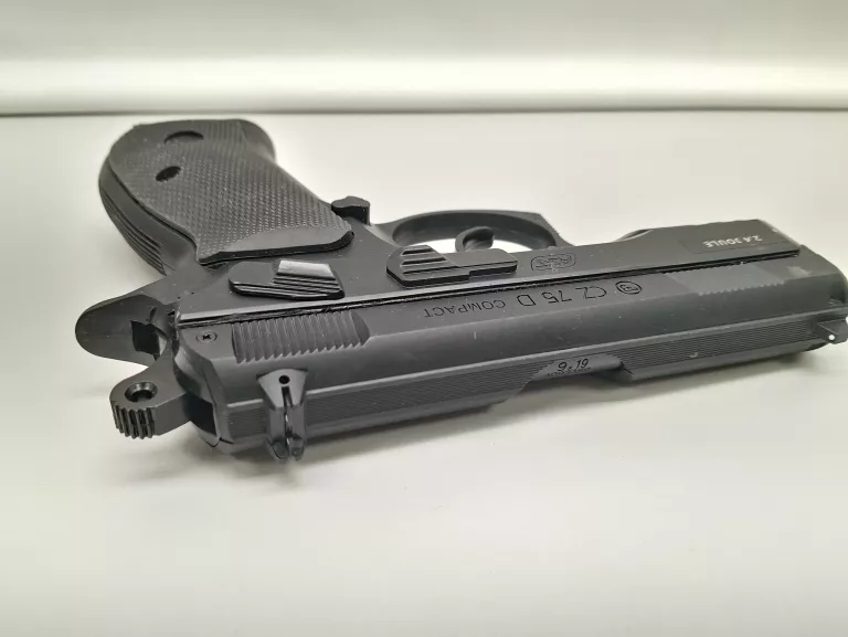 wiatrowka-cz-75d-pudelko-gwarancja-model-cz-75d-compact-45-mm