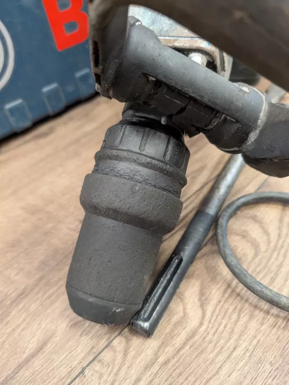 mlot-wyburzeniowy-bosch-hammer-gsh-11-e-walizka-marka-248811-950093