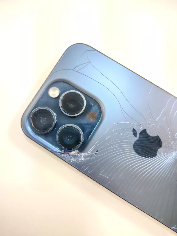 telefon-iphone-15-pro-128gb-bateria-100-wbudowana-pamiec-202869-214189