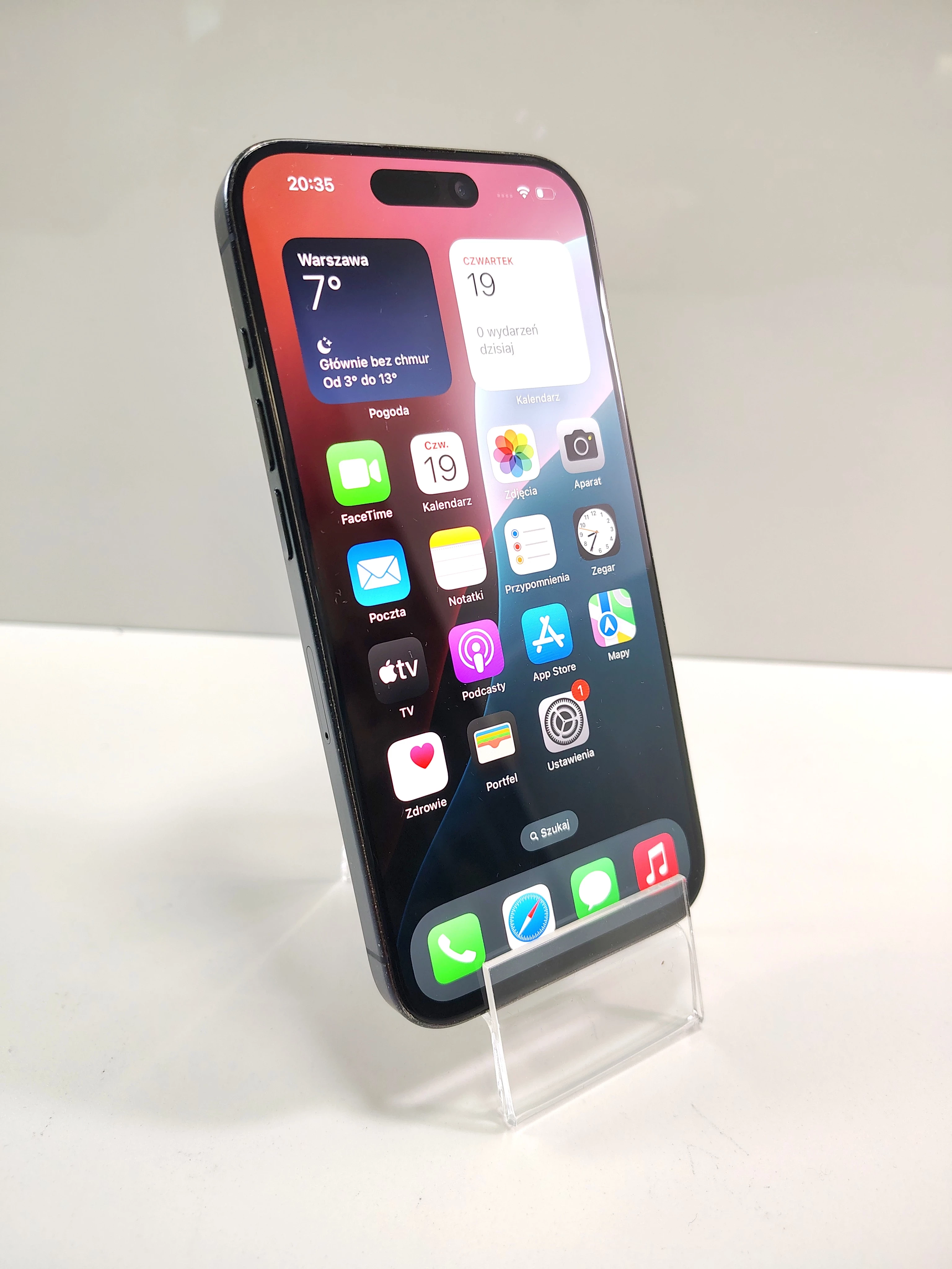 telefon-iphone-15-pro-128gb-bateria-100-ean-gtin-195949019111