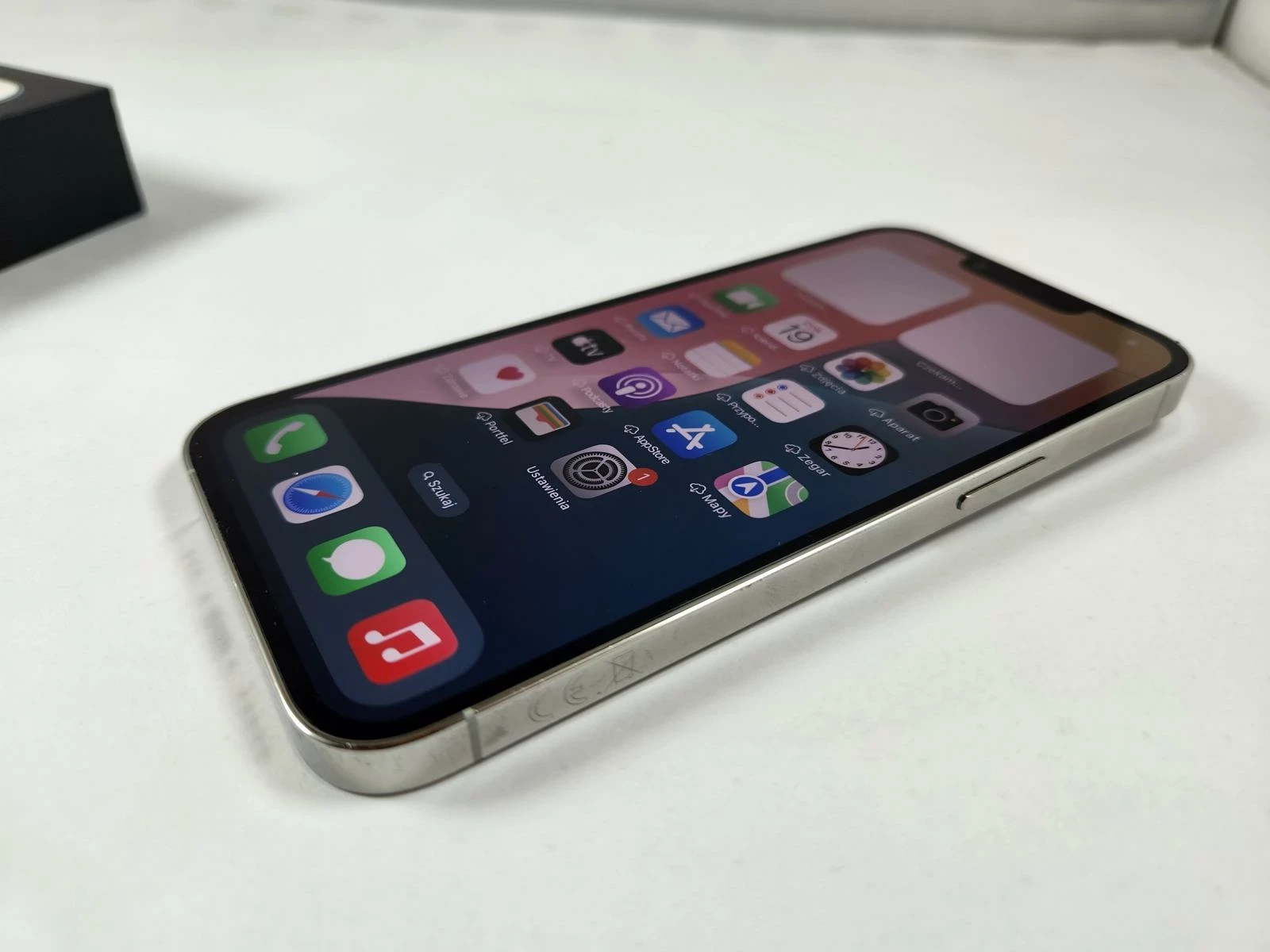 apple-iphone-13-pro-256gb-pudelko-bateria-82-ladny-kod-producenta-mlvf3pma