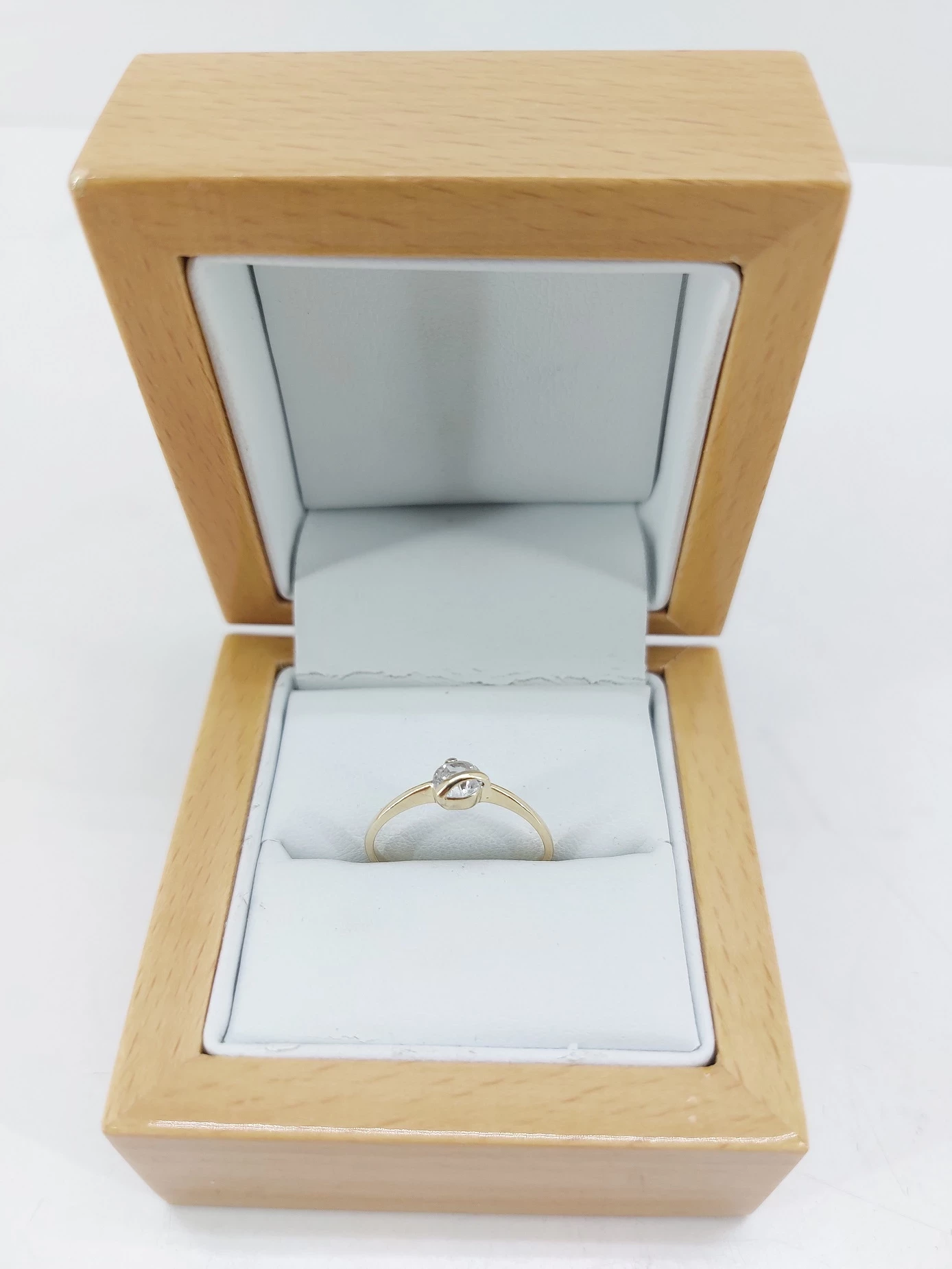 zloty-urokliwy-pierscionek-141g-585-stan-11323-2