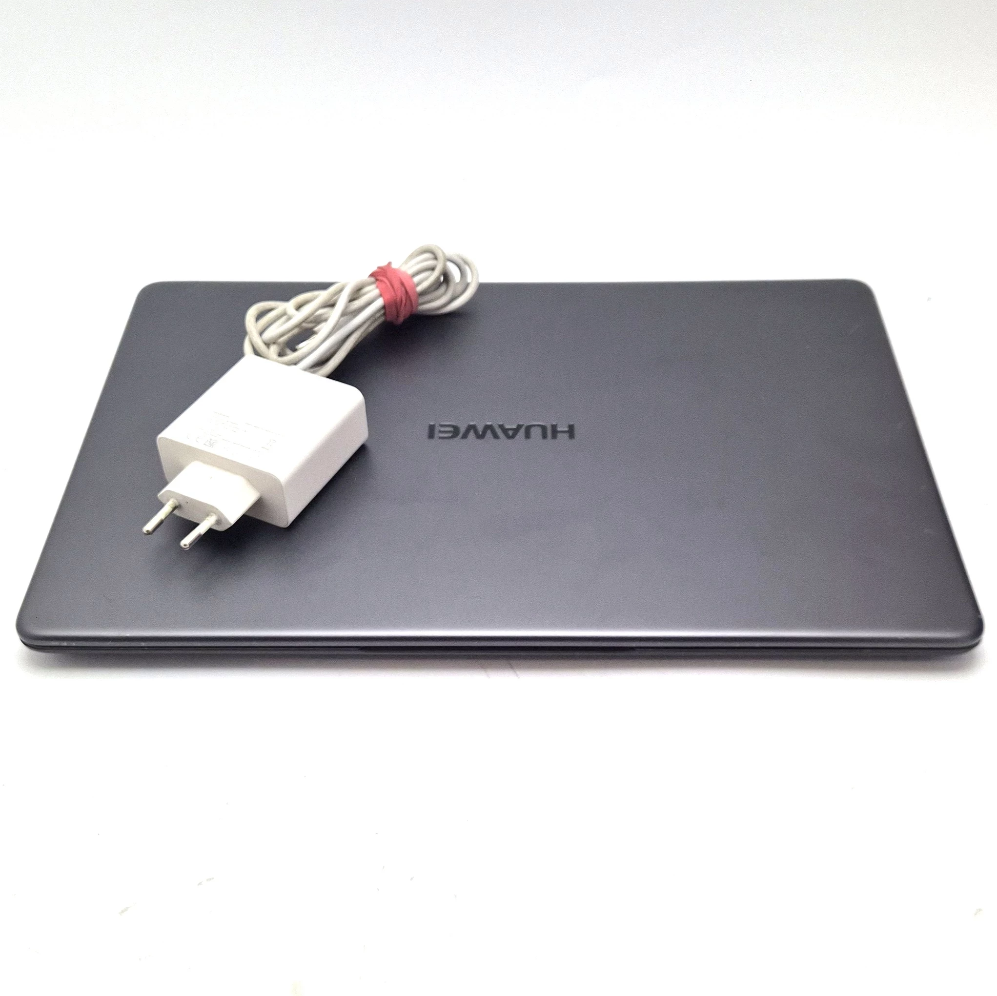 laptop-huawei-matebook-mrc-wx0-przekatna-ekranu-1560