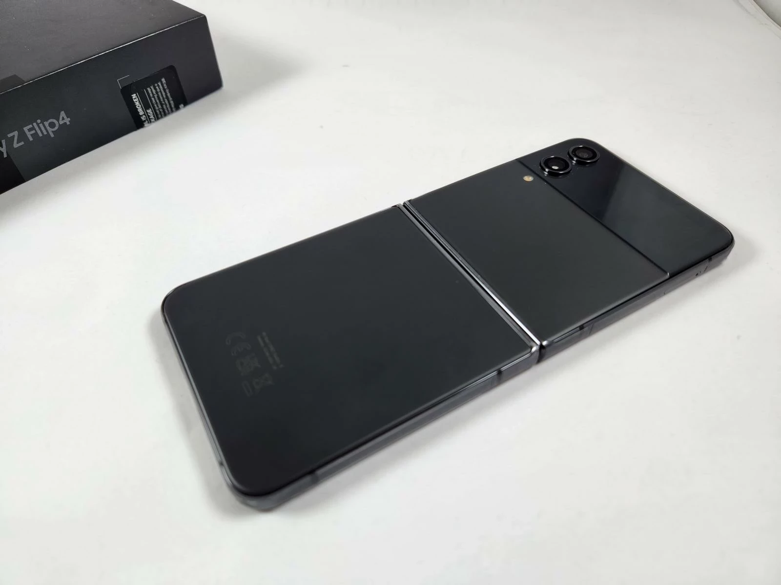 samsung-galaxy-z-flip-4-128gb-pudelko-igla-typ-202685-212929